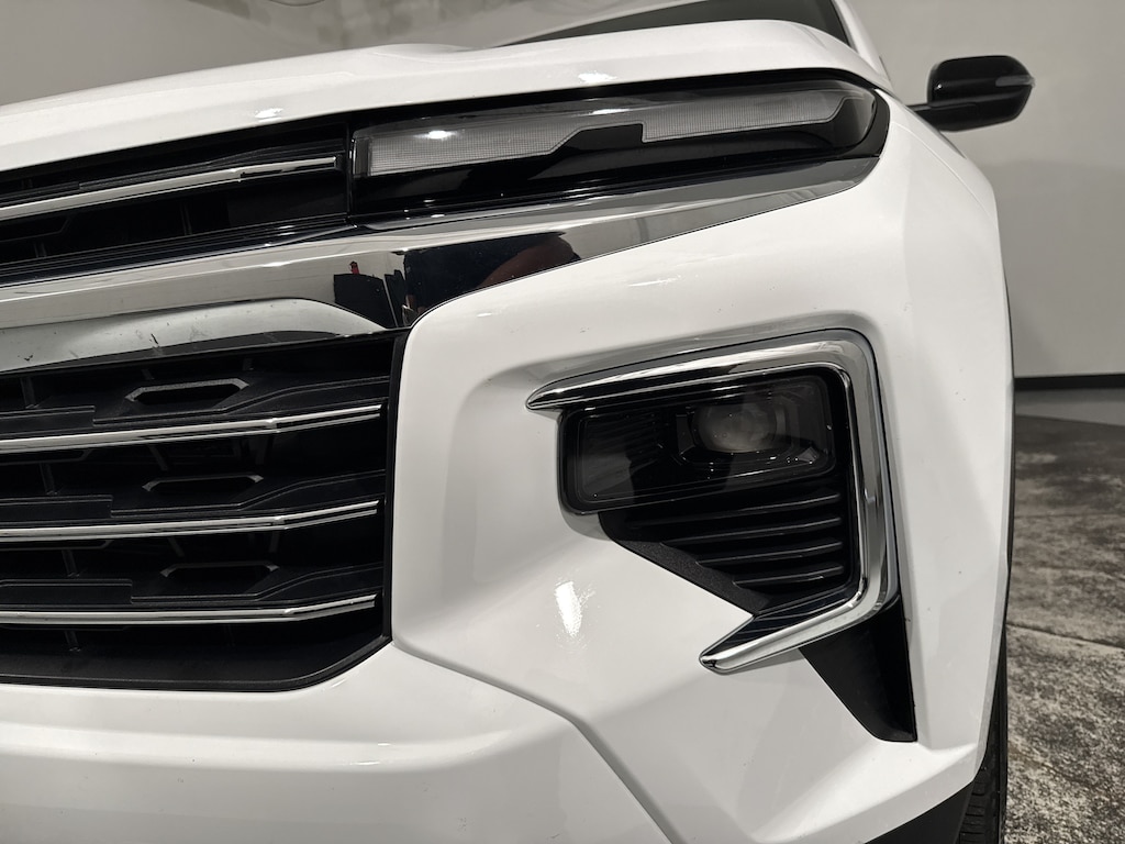 Used 2026 Chevrolet Traverse FWD LT SUV