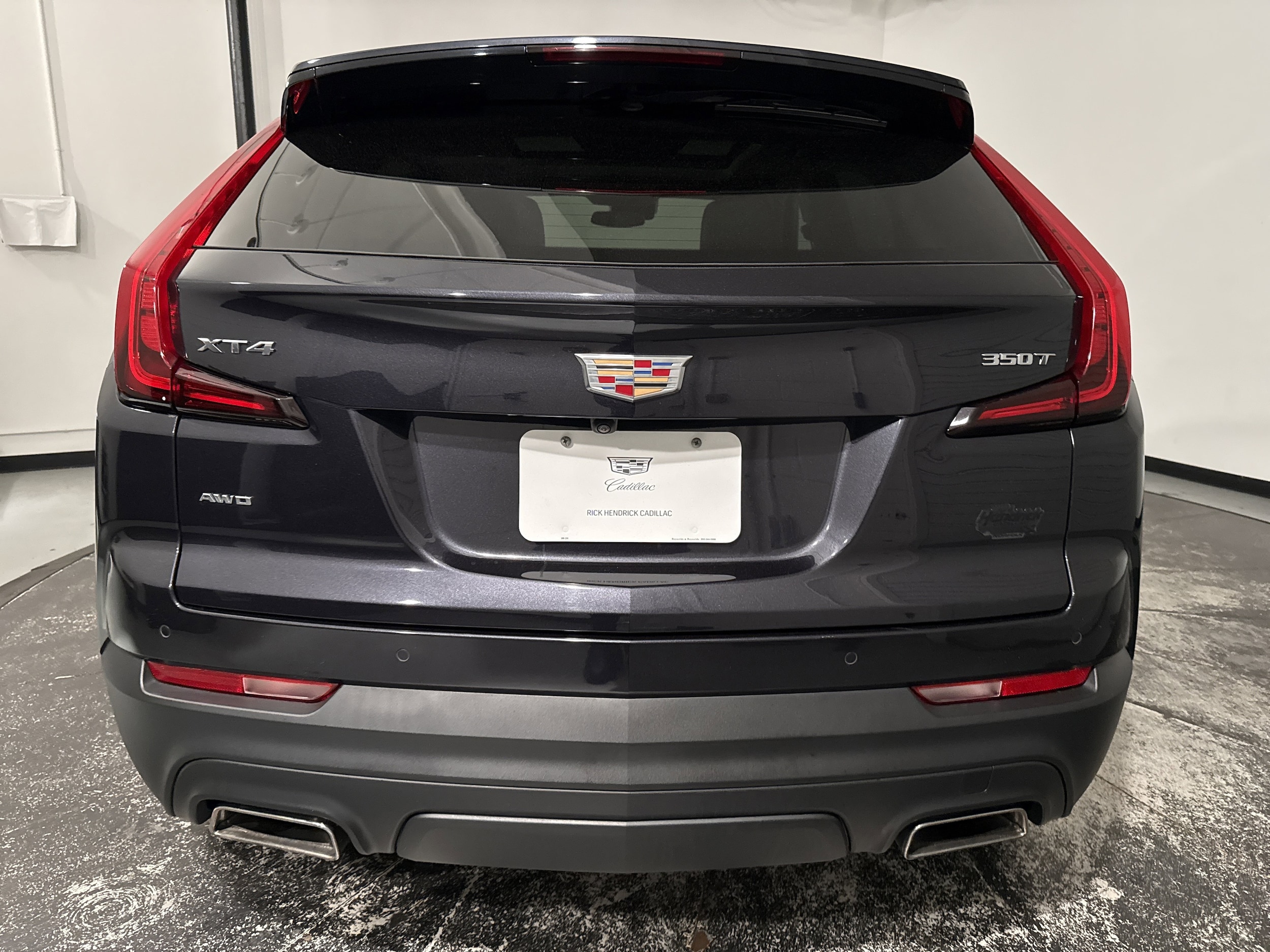 2023 CADILLAC XT4 AWD Luxury photo 3