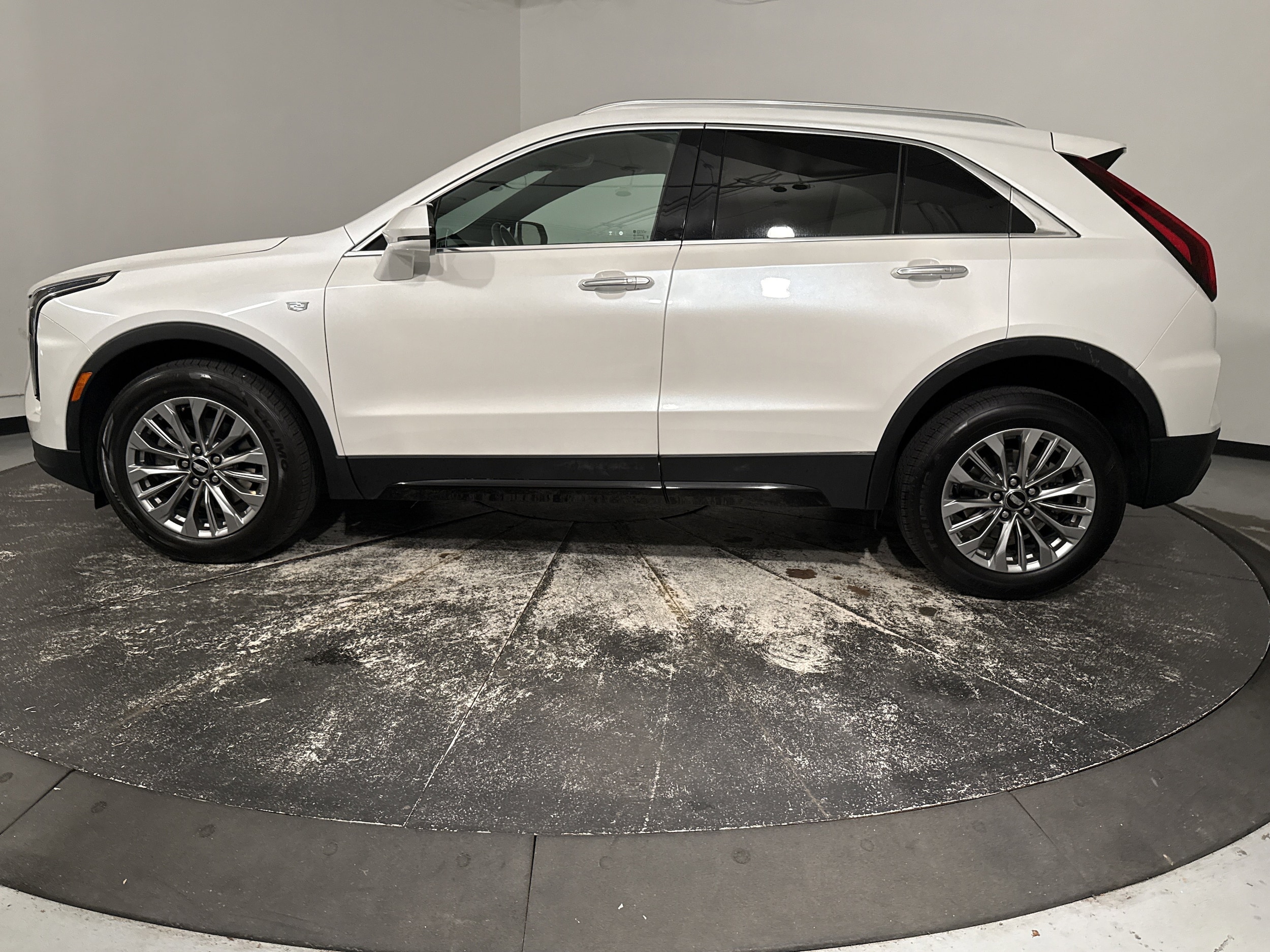 2024 CADILLAC XT4 AWD Premium Luxury photo 5