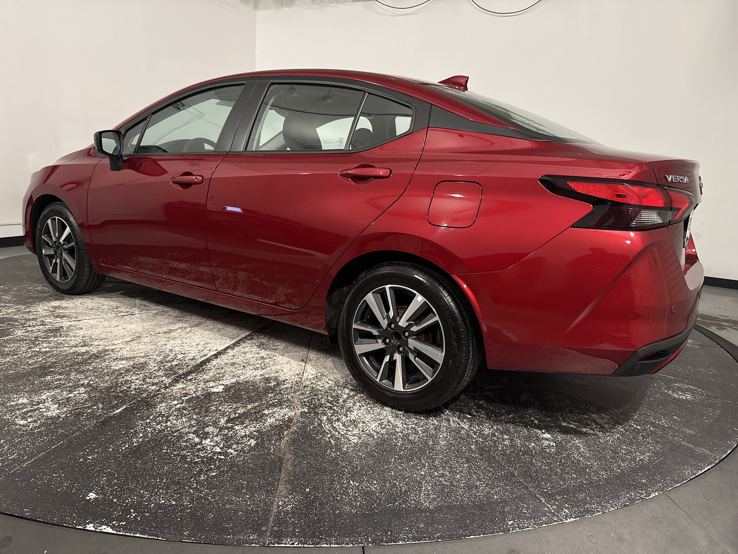 2025 Nissan Versa SV photo 6