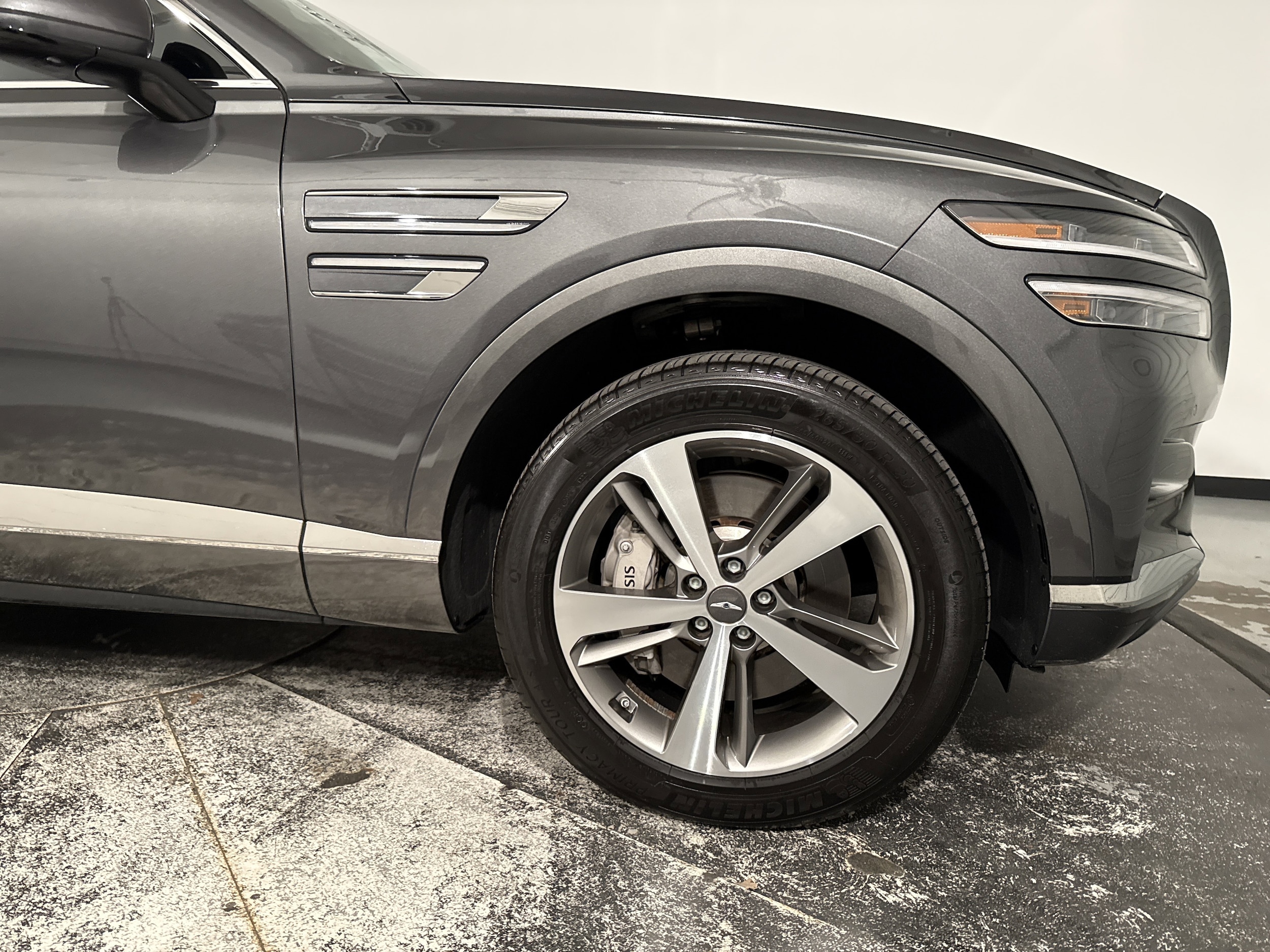 2023 Genesis GV80 photo 2