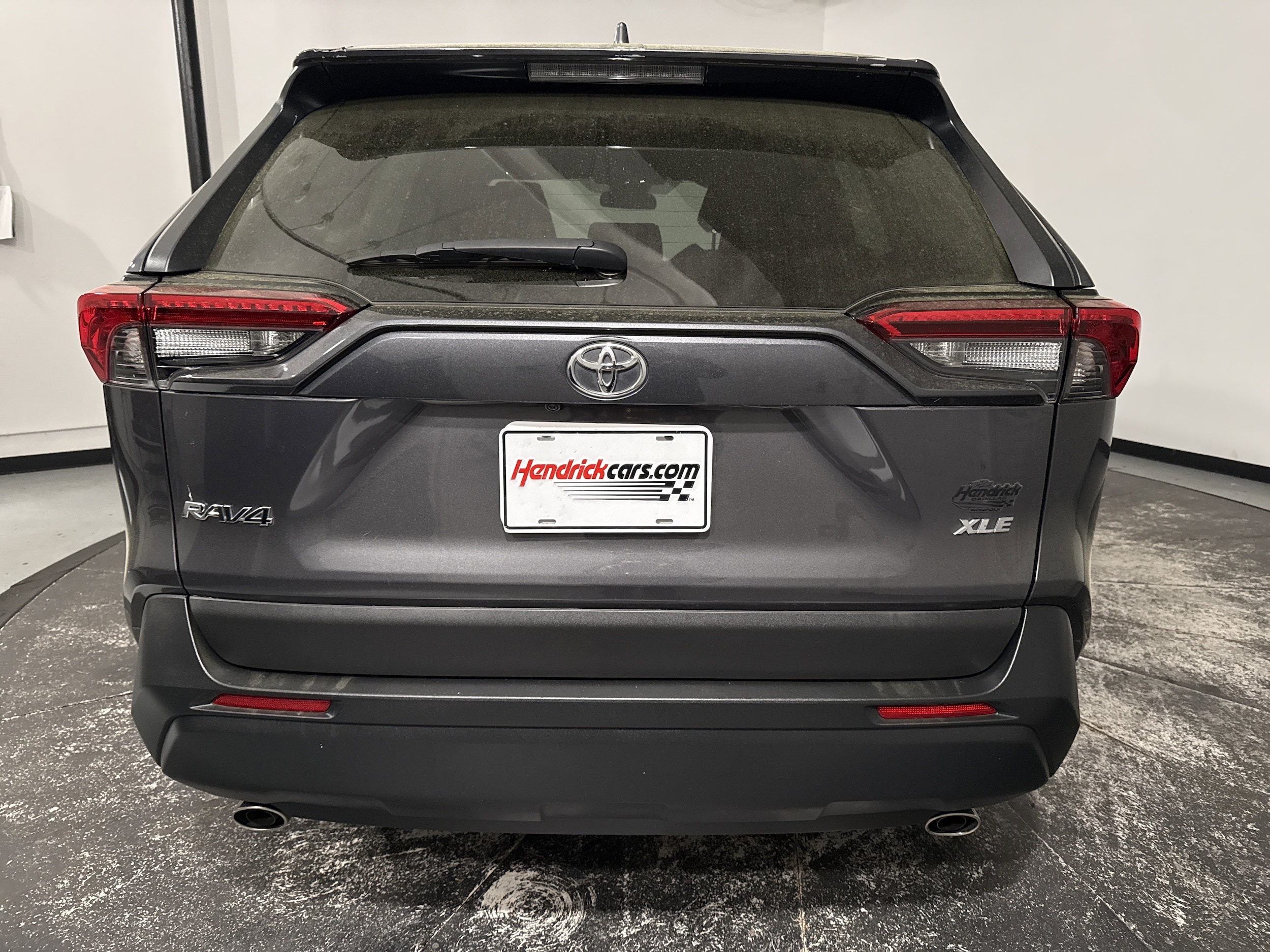 2022 Toyota RAV4 XLE photo 3