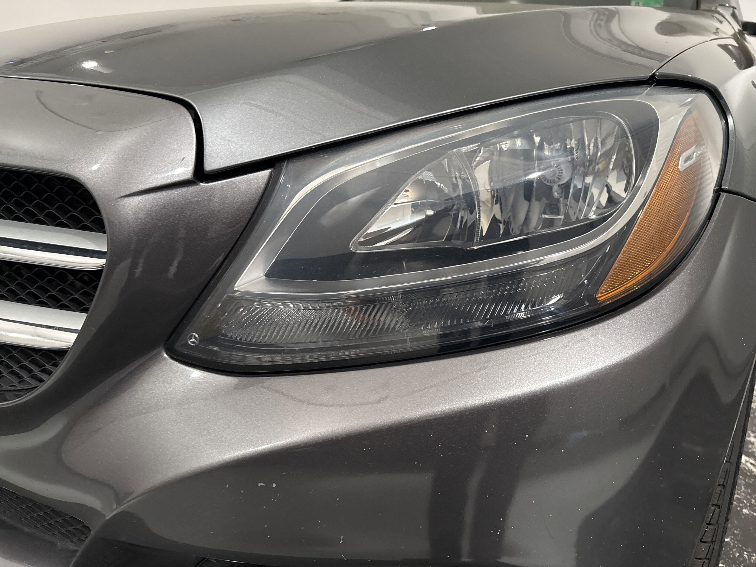 2018 Mercedes Benz C 300 4MATIC Sedan photo 4