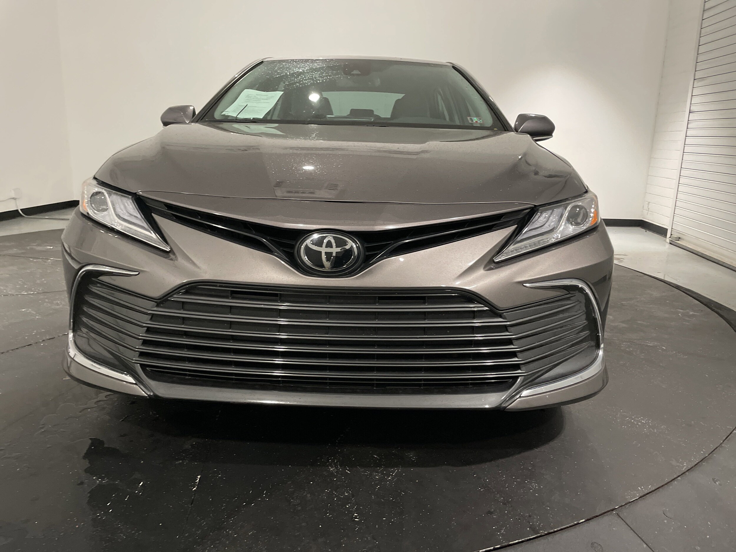 2023 Toyota Camry XLE photo 2