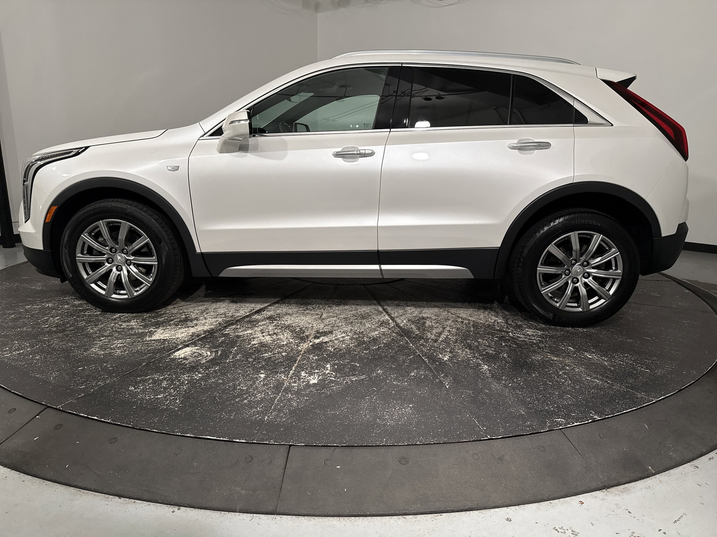 2023 CADILLAC XT4 AWD Premium Luxury photo 5