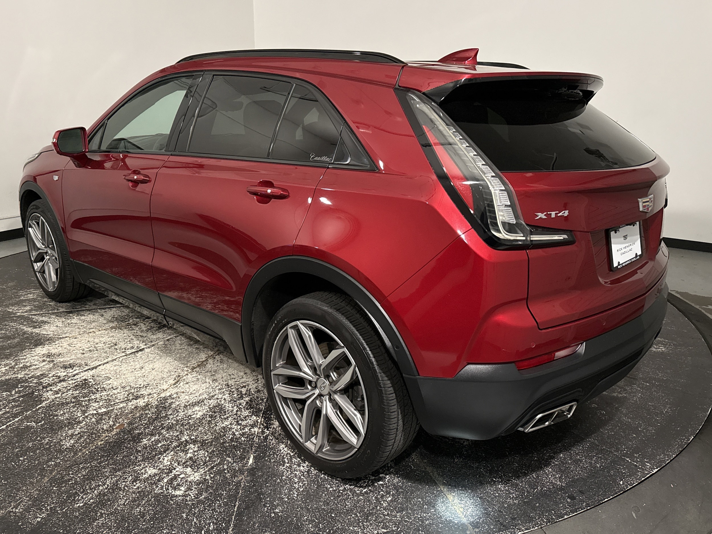 2019 CADILLAC XT4 FWD Sport photo 6