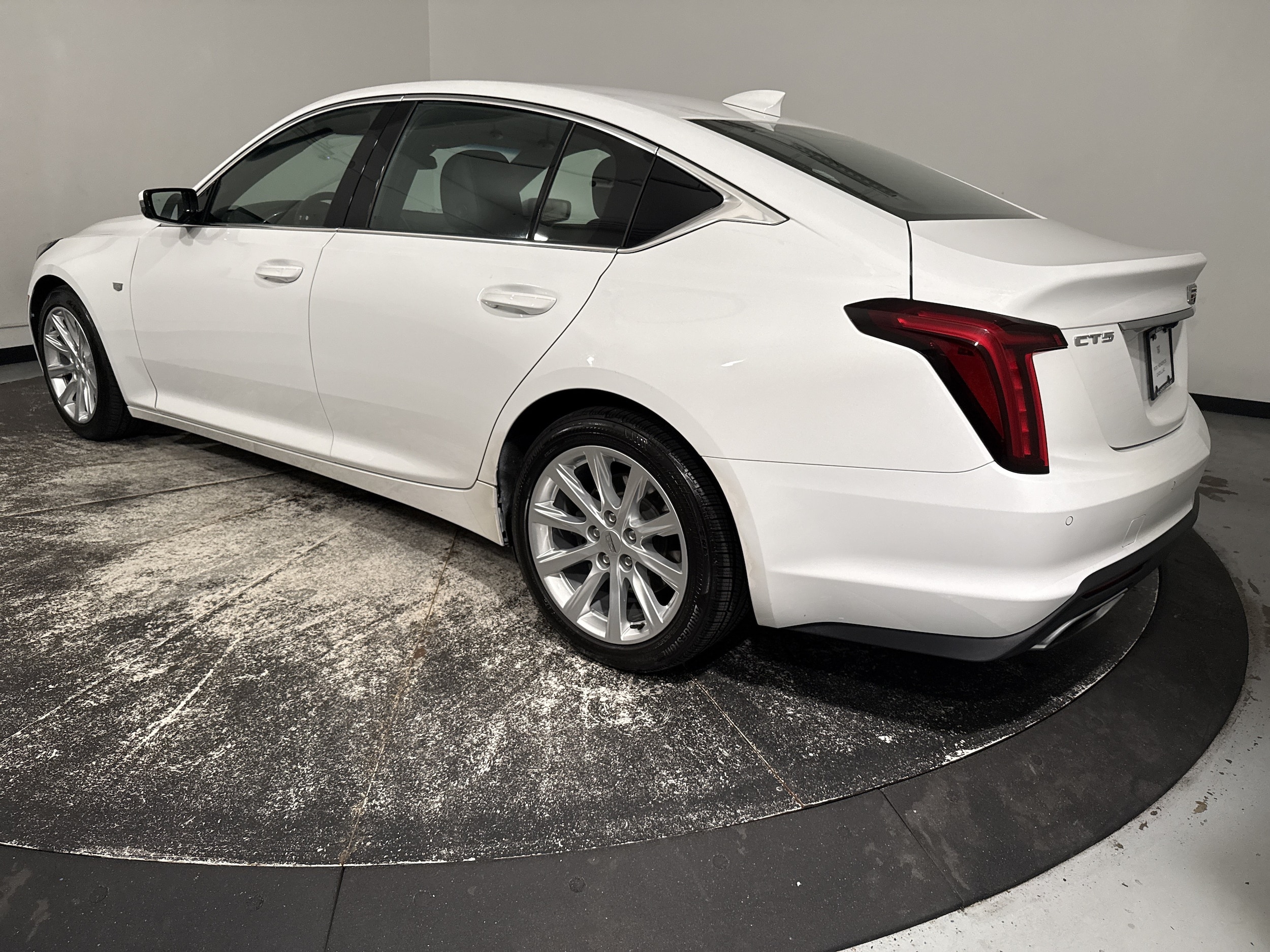CADILLAC CT5 Luxury