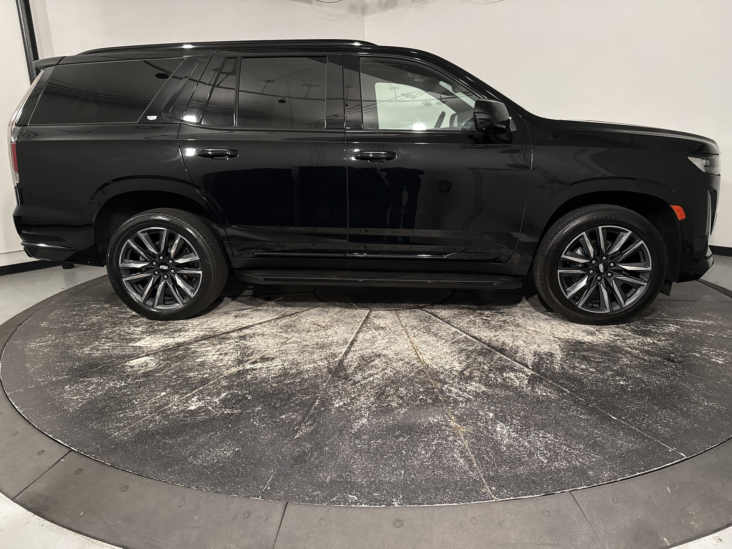 2023 CADILLAC Escalade 4WD Sport photo 6