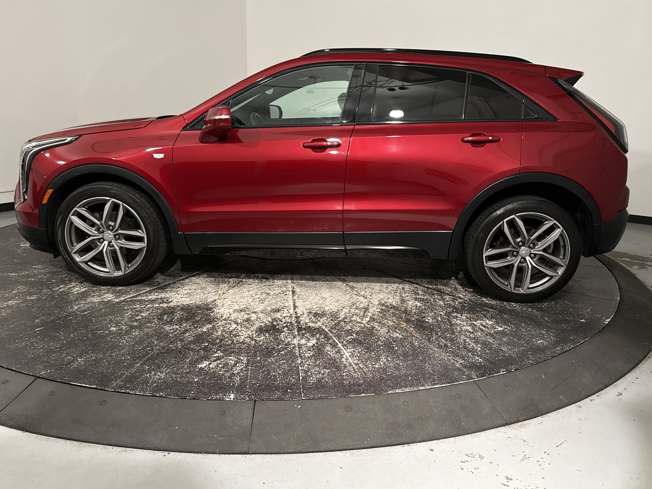 2019 CADILLAC XT4 FWD Sport photo 5