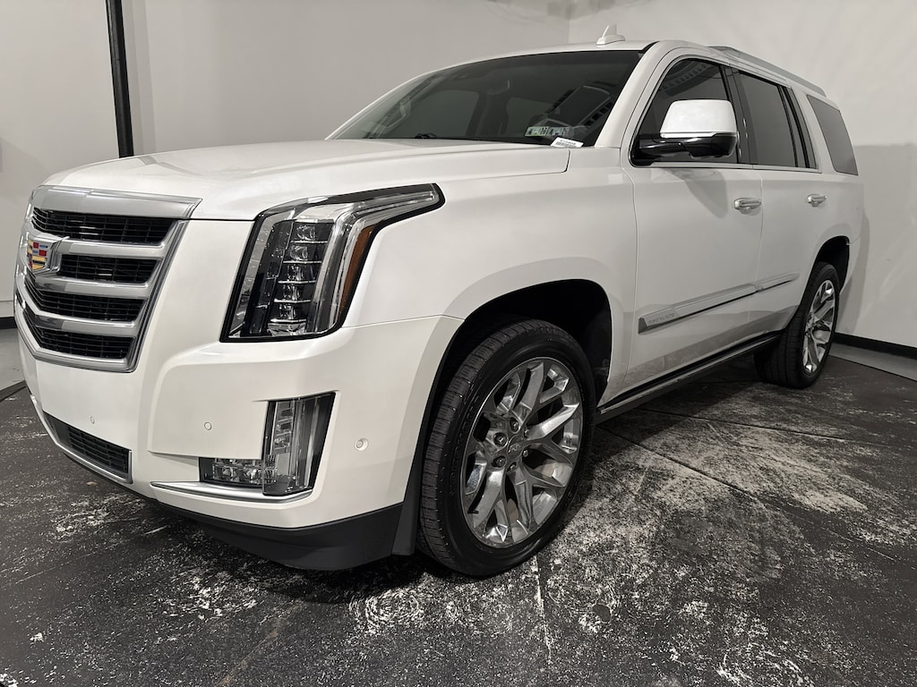 Used 2017 CADILLAC Escalade Premium Luxury SUV