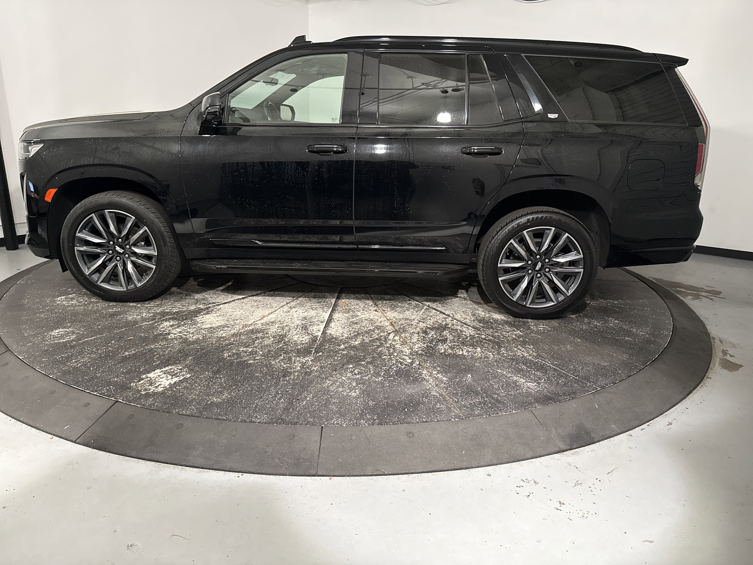 2023 CADILLAC Escalade 4WD Sport photo 4