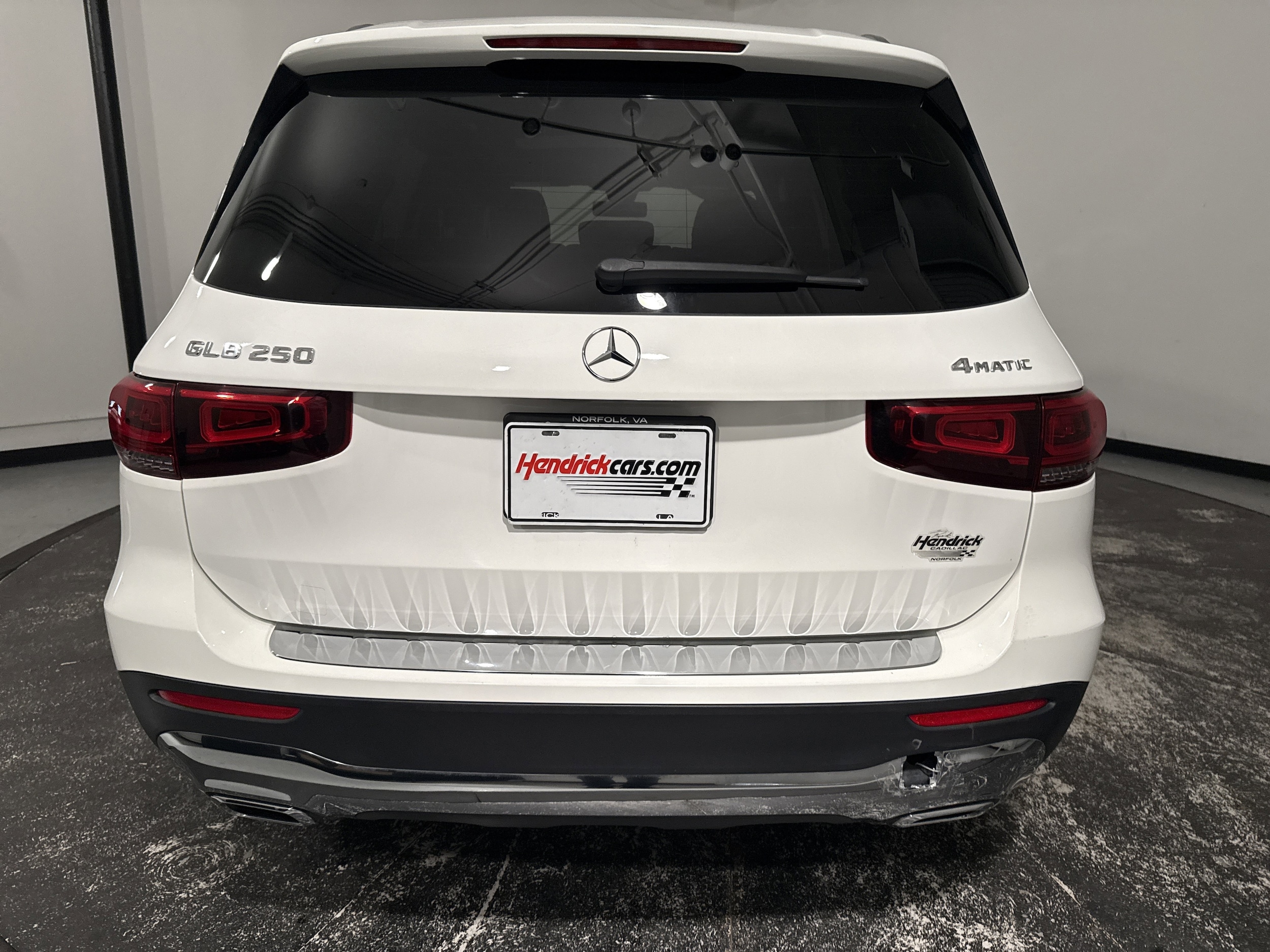 2021 Mercedes-Benz GLB 250 photo 3