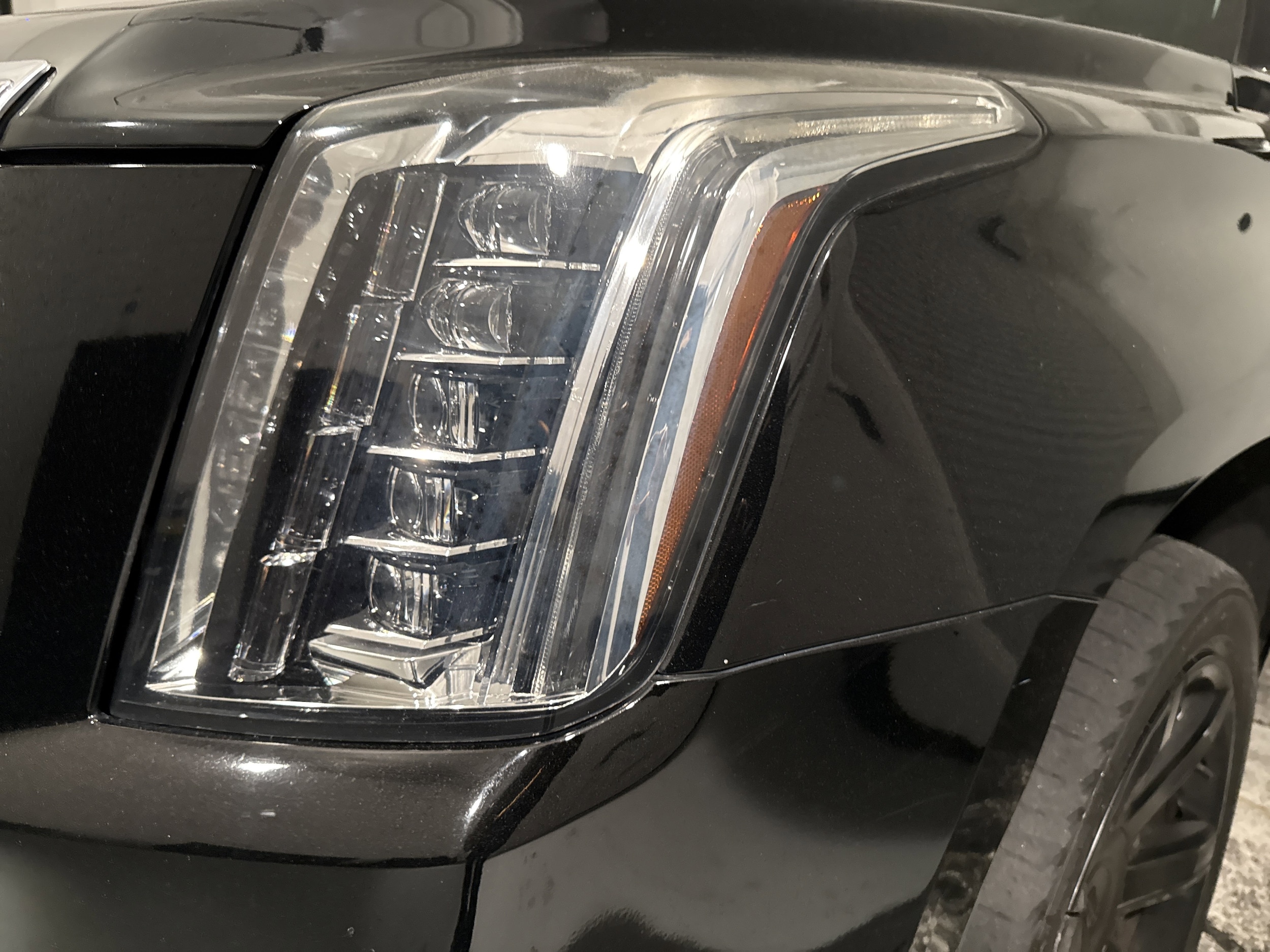 2016 CADILLAC Escalade ESV photo 4