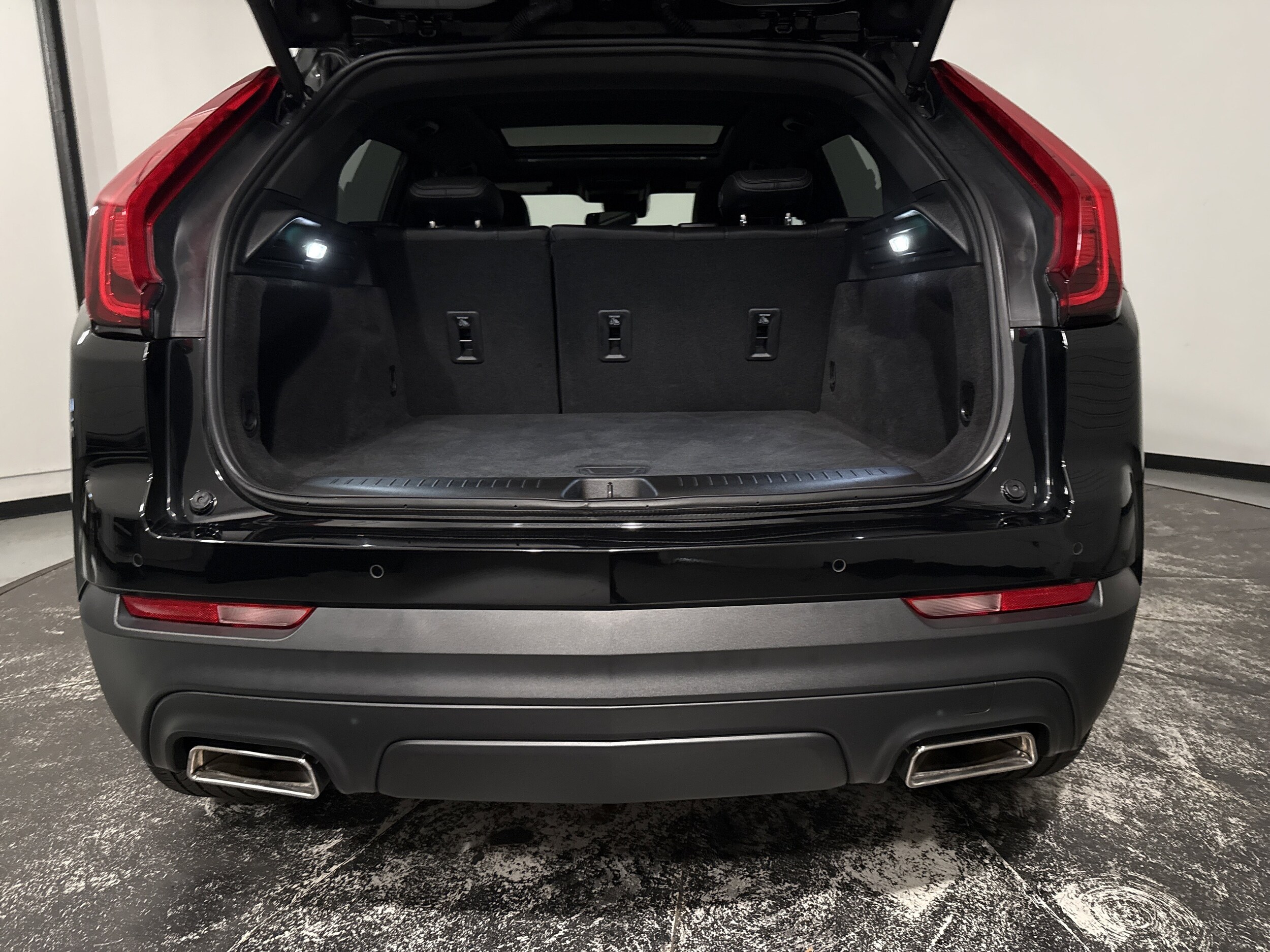 2023 CADILLAC XT4 AWD Luxury photo 3