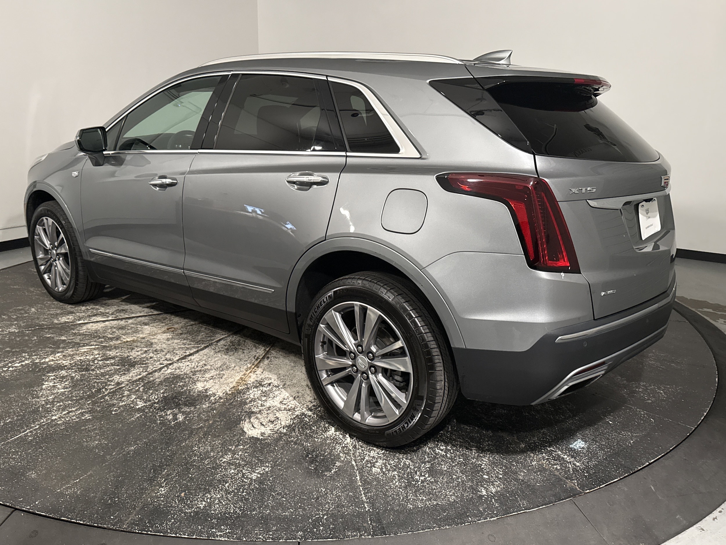 2024 CADILLAC XT5 AWD Premium Luxury photo 5