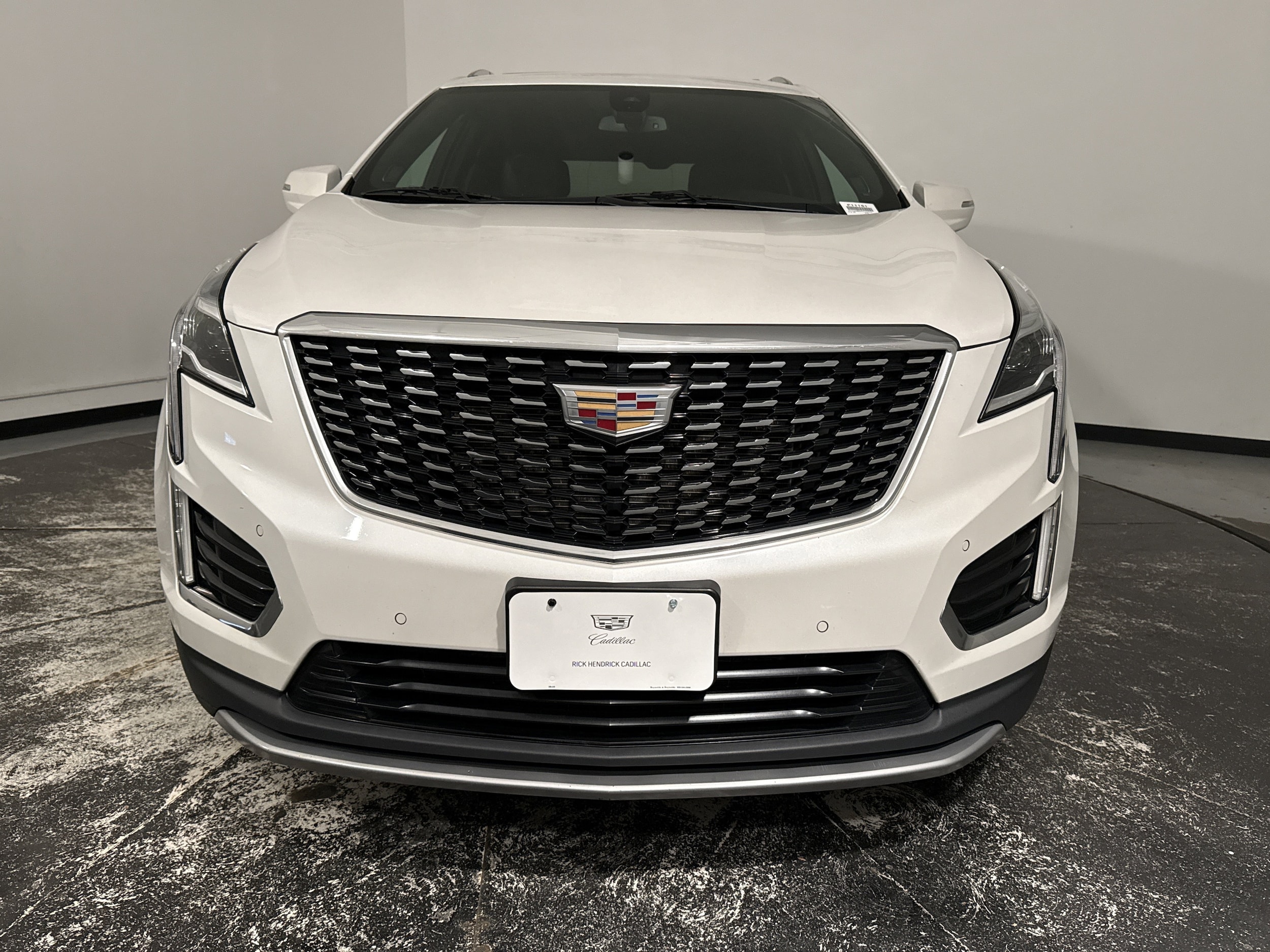 2023 CADILLAC XT5 AWD Premium Luxury photo 2