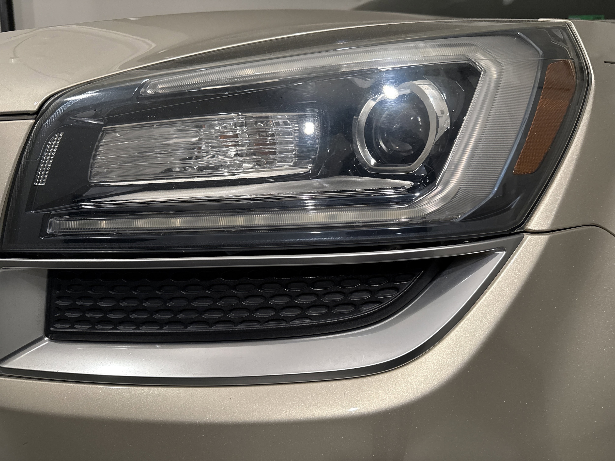 2017 GMC Acadia Limited Limited photo 4