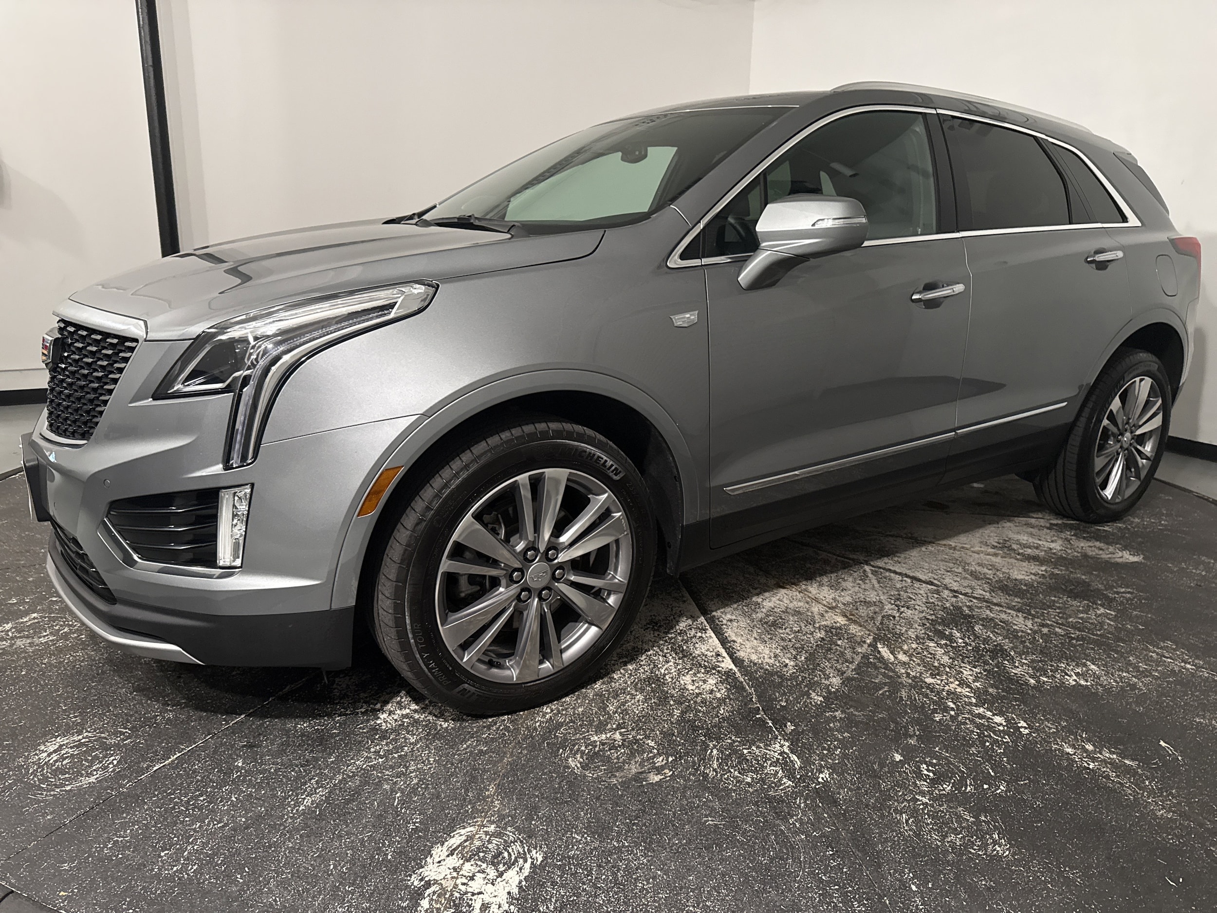 2024 CADILLAC XT5 AWD Premium Luxury photo 2