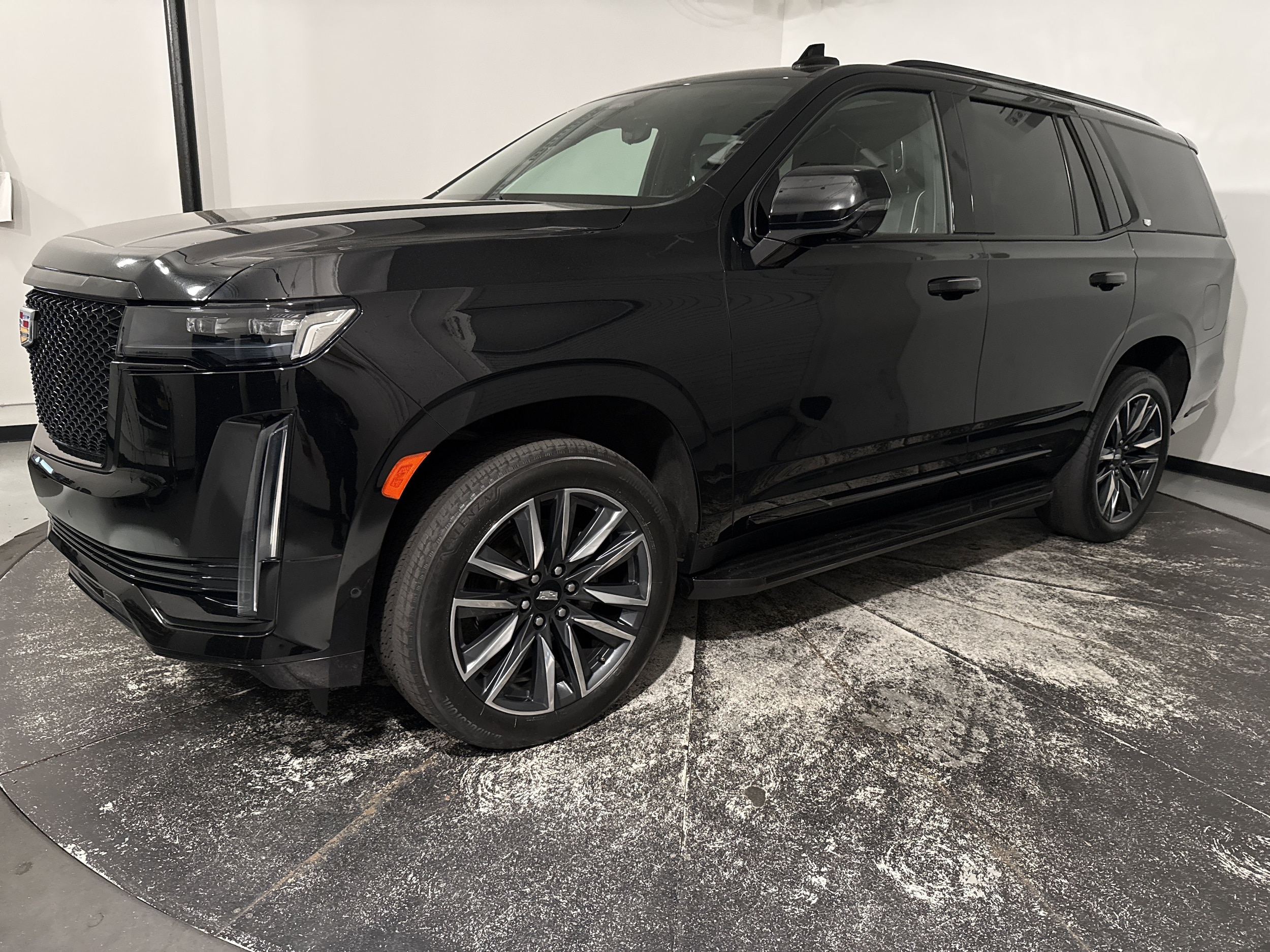 2023 CADILLAC Escalade 4WD Sport photo 2