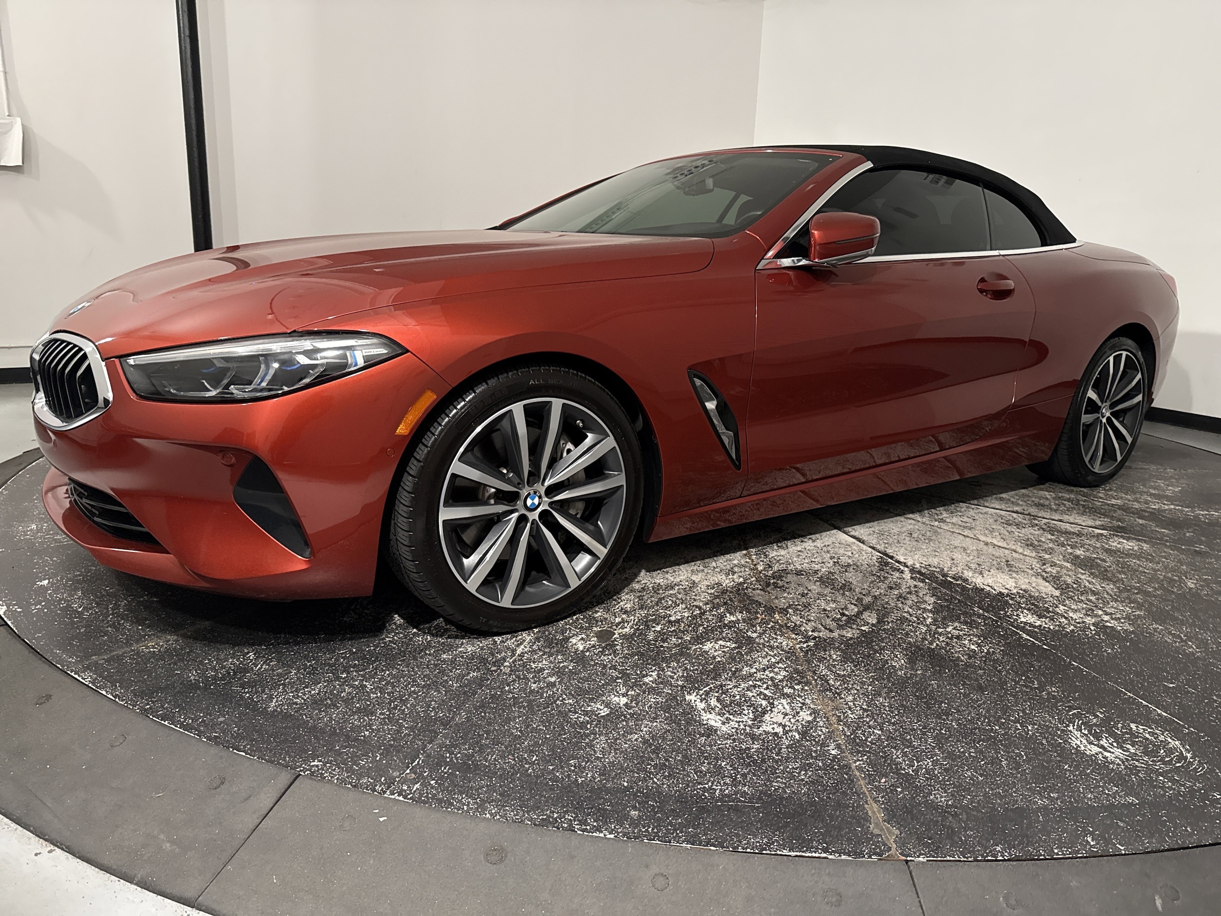 2020 BMW 8 Series 840i photo 2