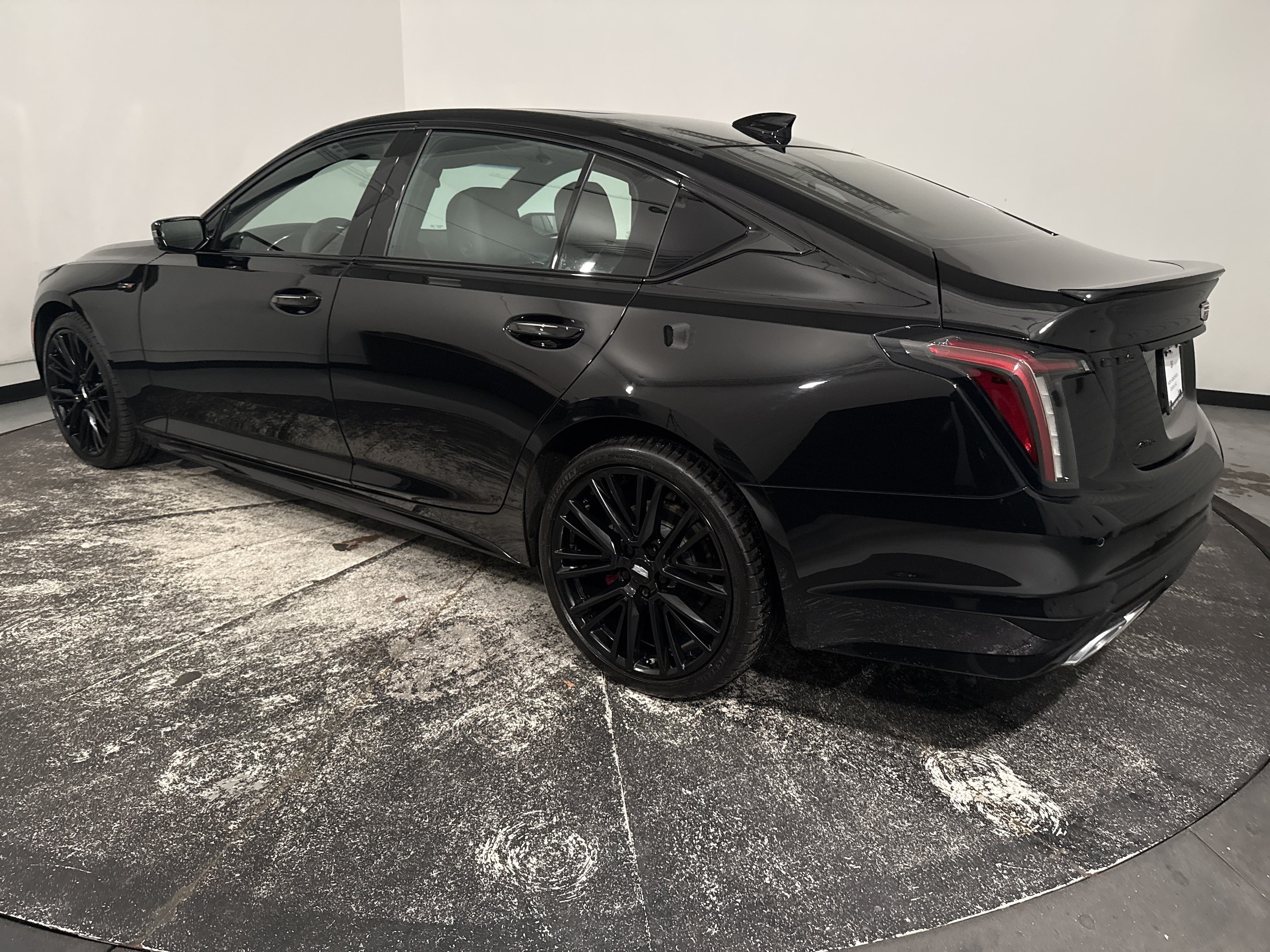 CADILLAC CT5-V