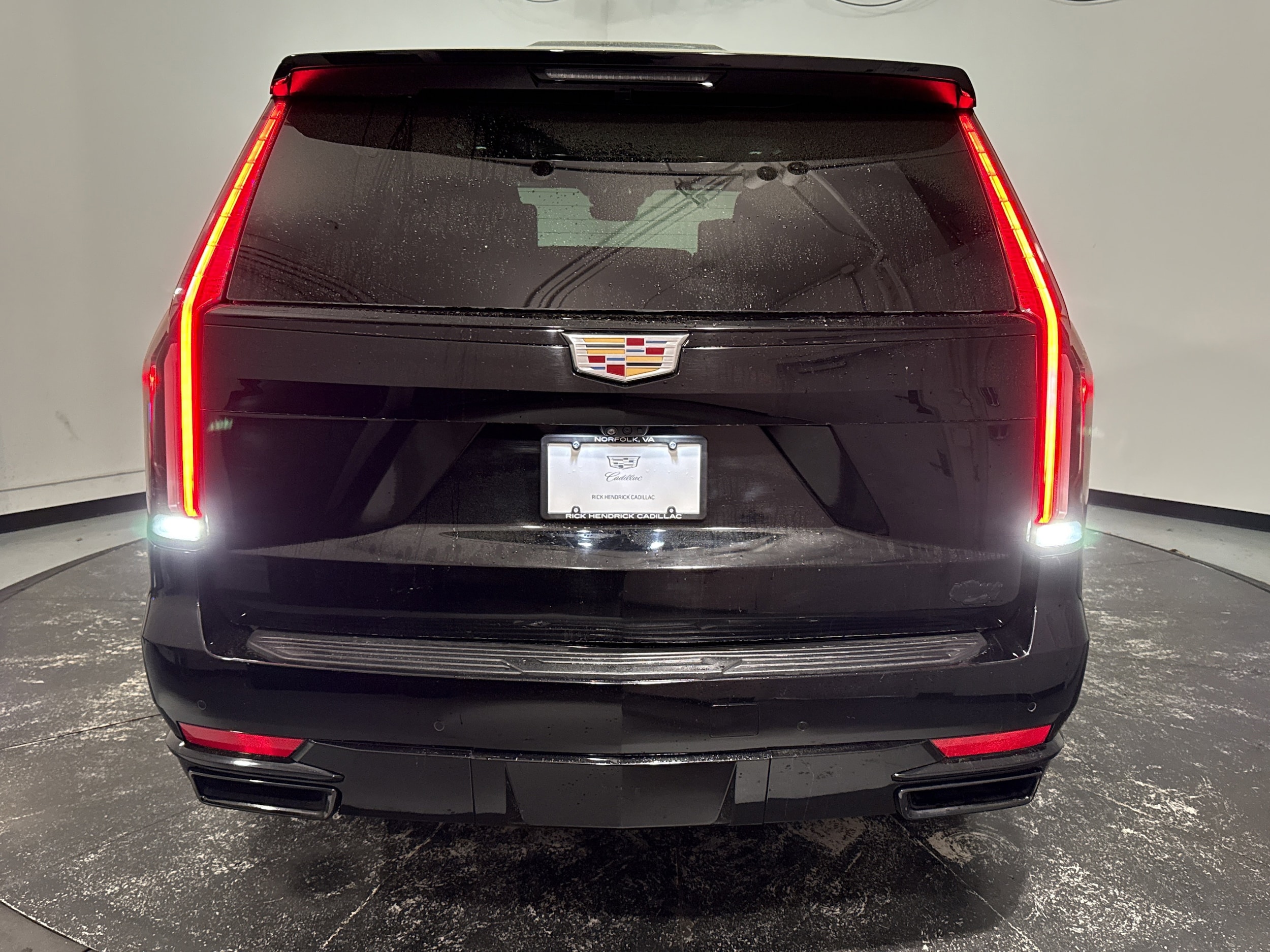 2023 CADILLAC Escalade 4WD Sport photo 6