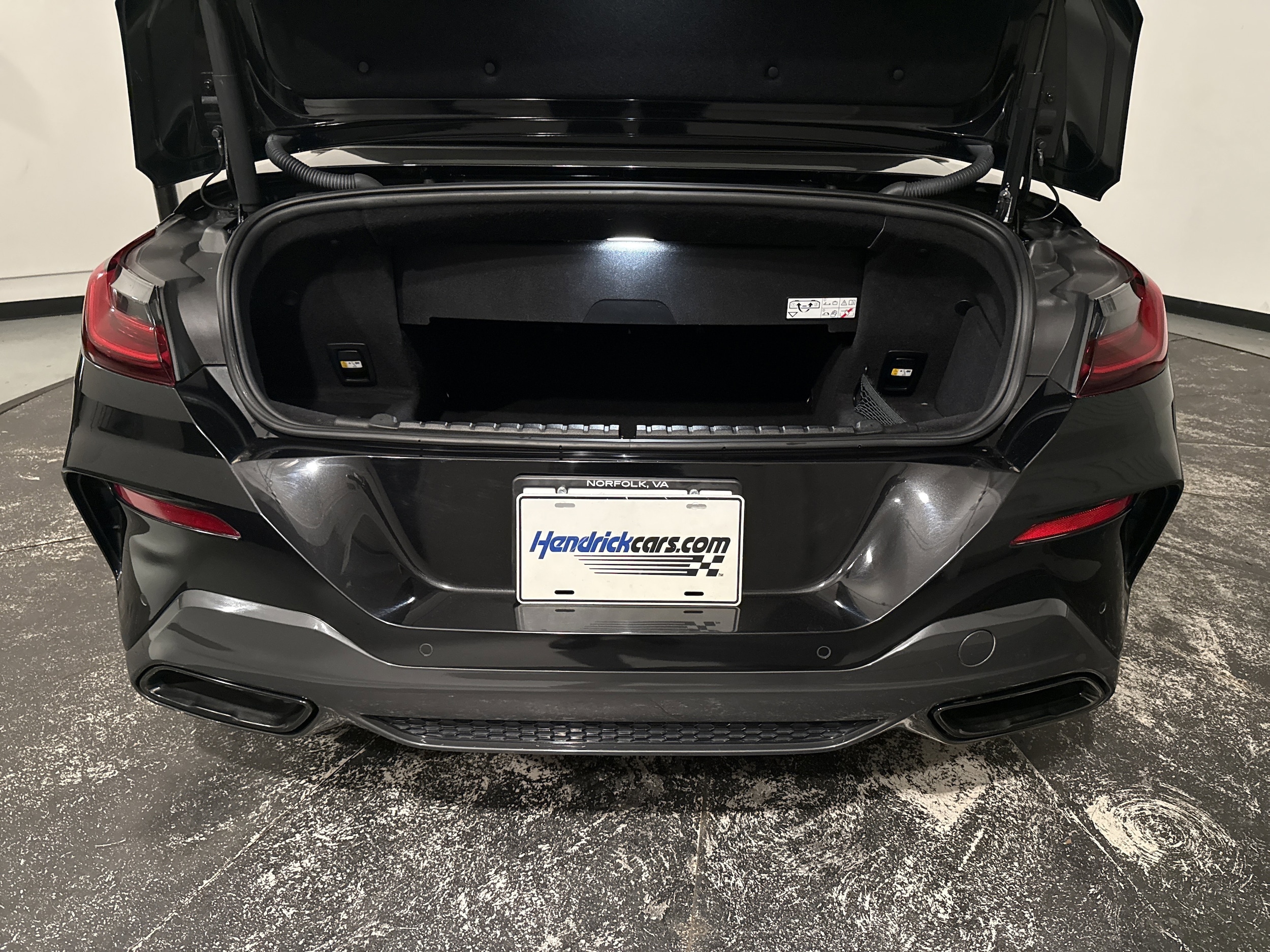 2021 BMW 8 Series M850i xDrive photo 3