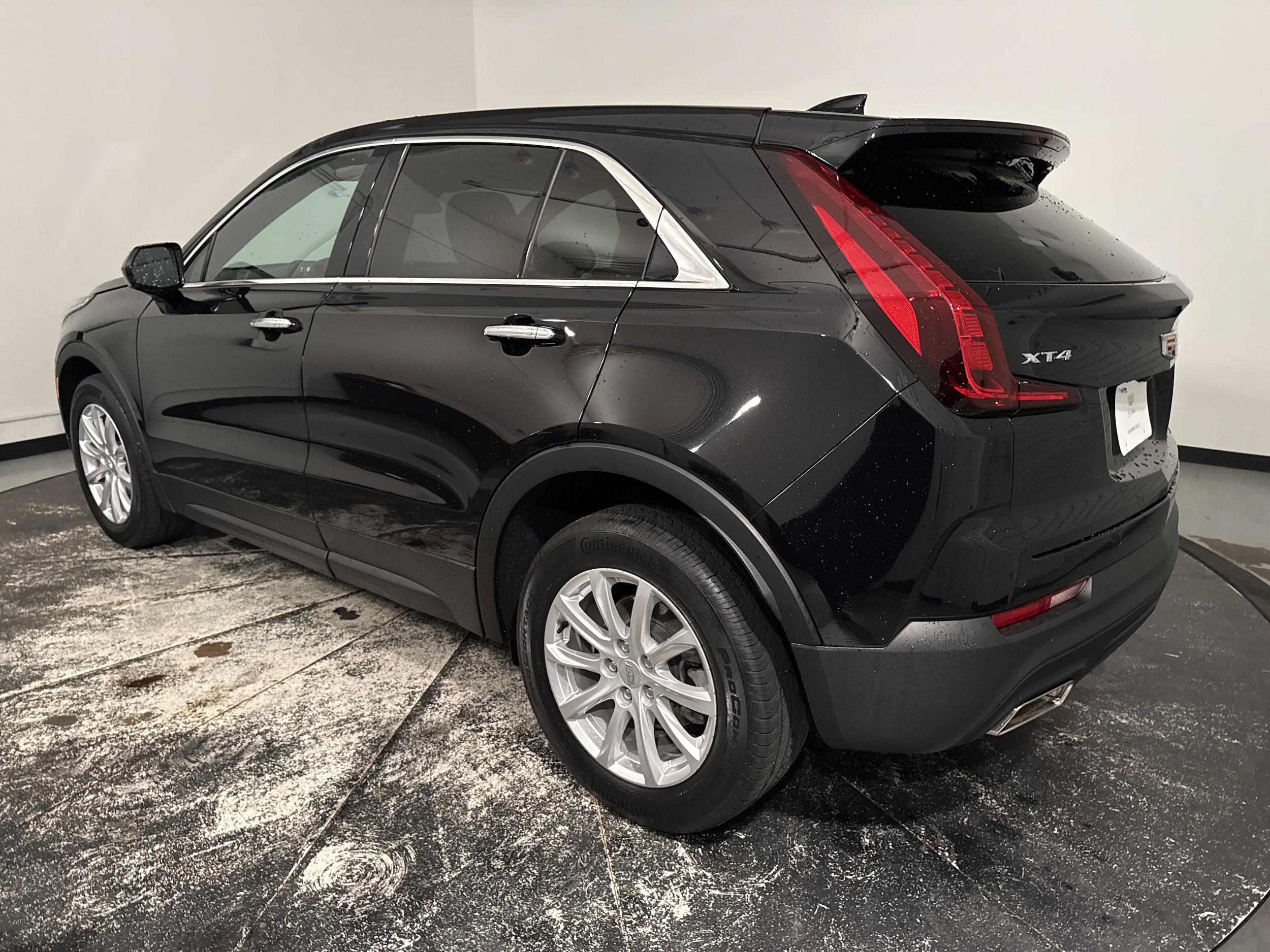 2023 CADILLAC XT4 FWD Luxury photo 6