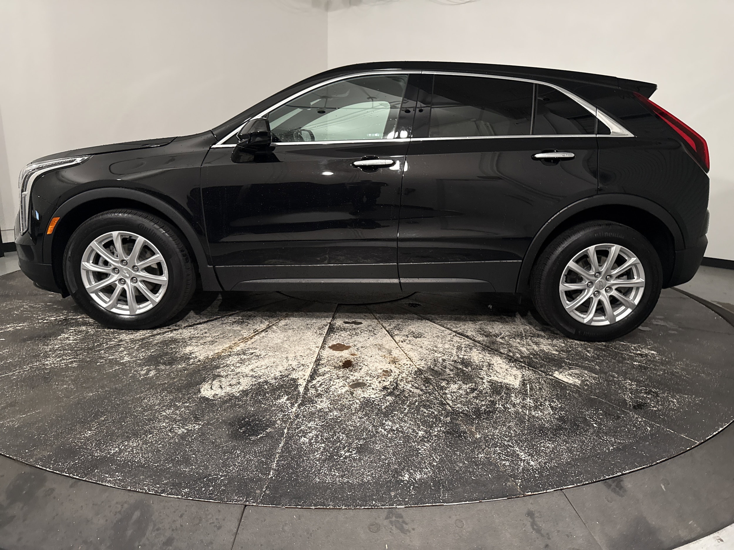 2023 CADILLAC XT4 FWD Luxury photo 5