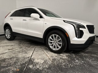 2022 CADILLAC XT4 FWD Luxury SUV