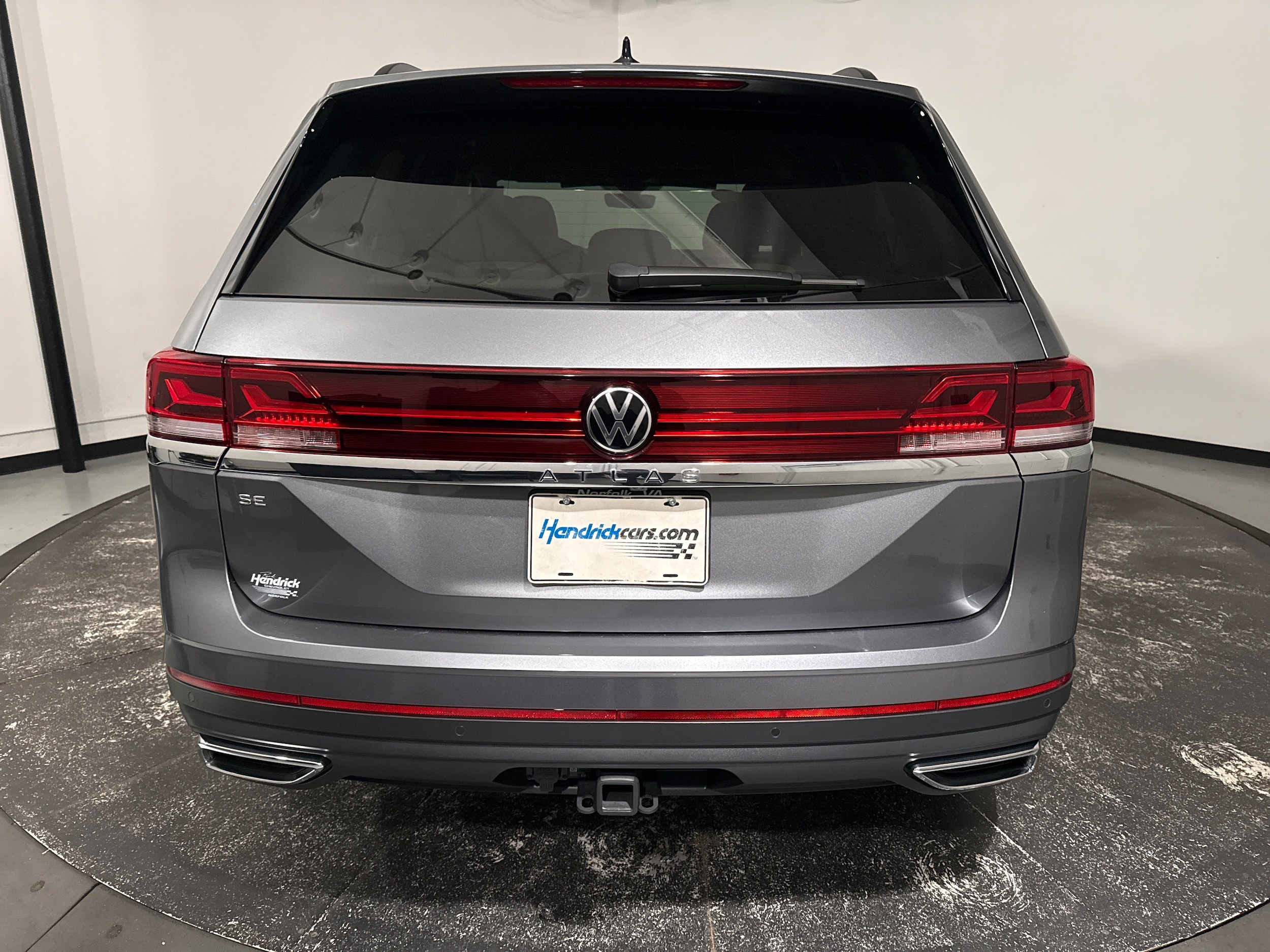 Volkswagen Atlas 2.0T SE W/Technology