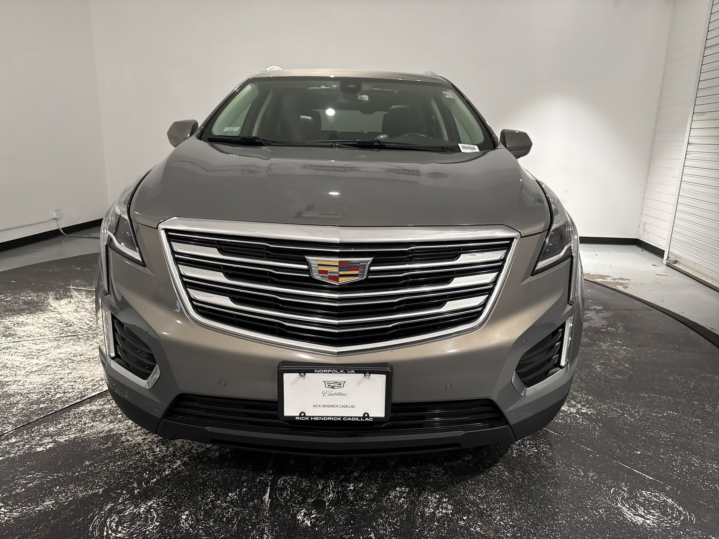 2019 Cadillac XT5 Premium Luxury photo 2