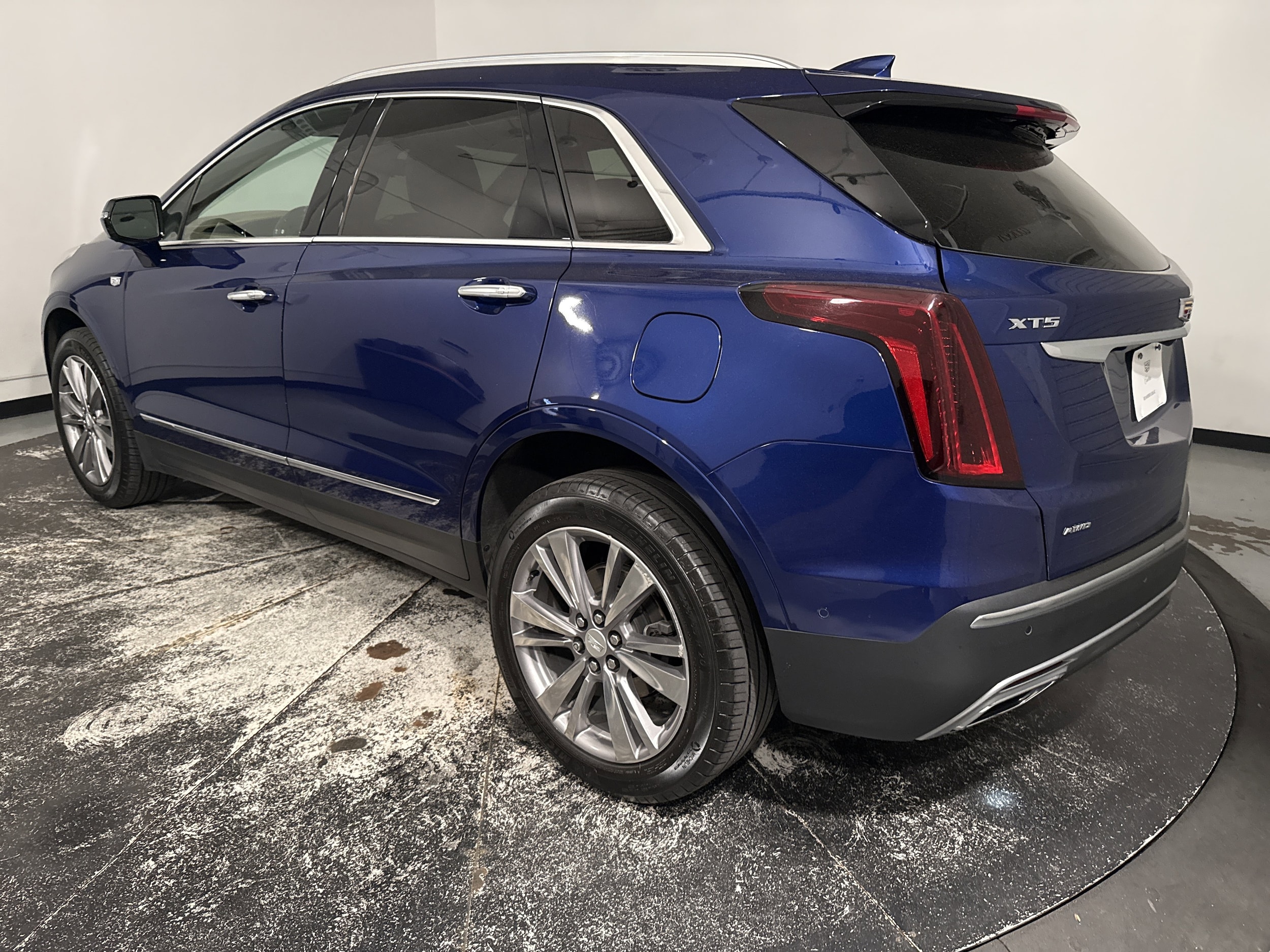 2023 CADILLAC XT5 AWD Premium Luxury photo 5