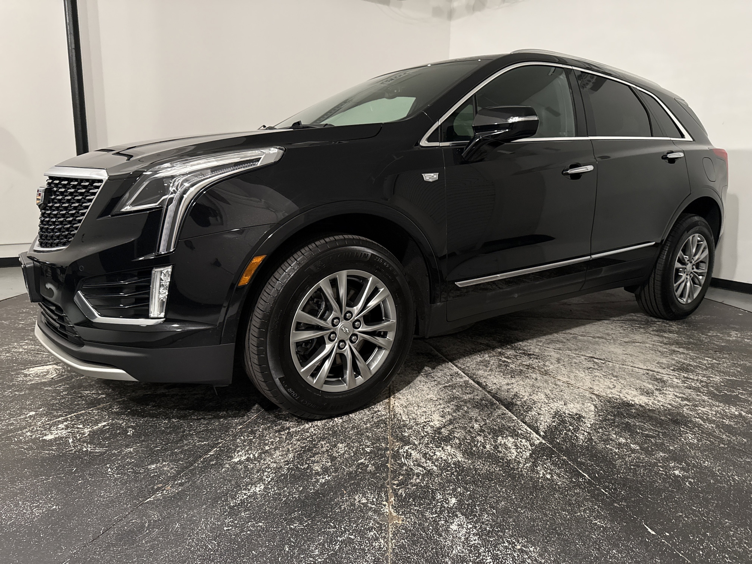 2022 CADILLAC XT5 AWD Premium Luxury photo 2