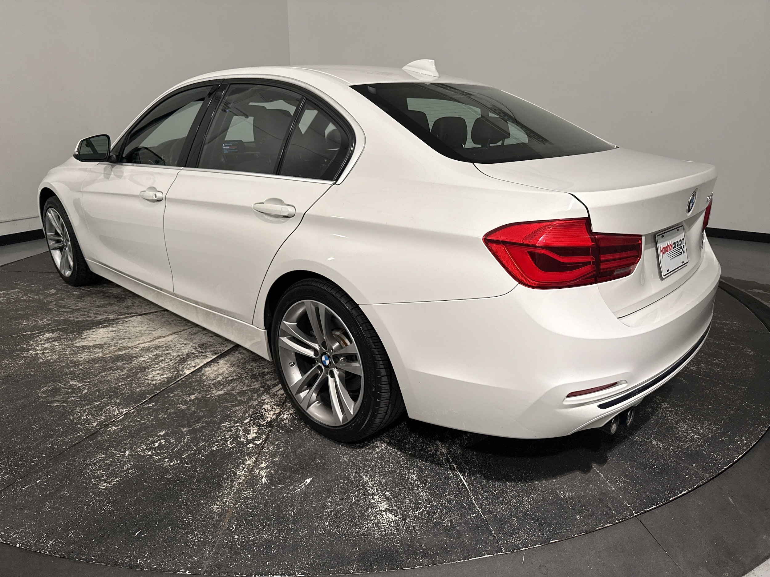 2018 BMW 3 Series 330i photo 6