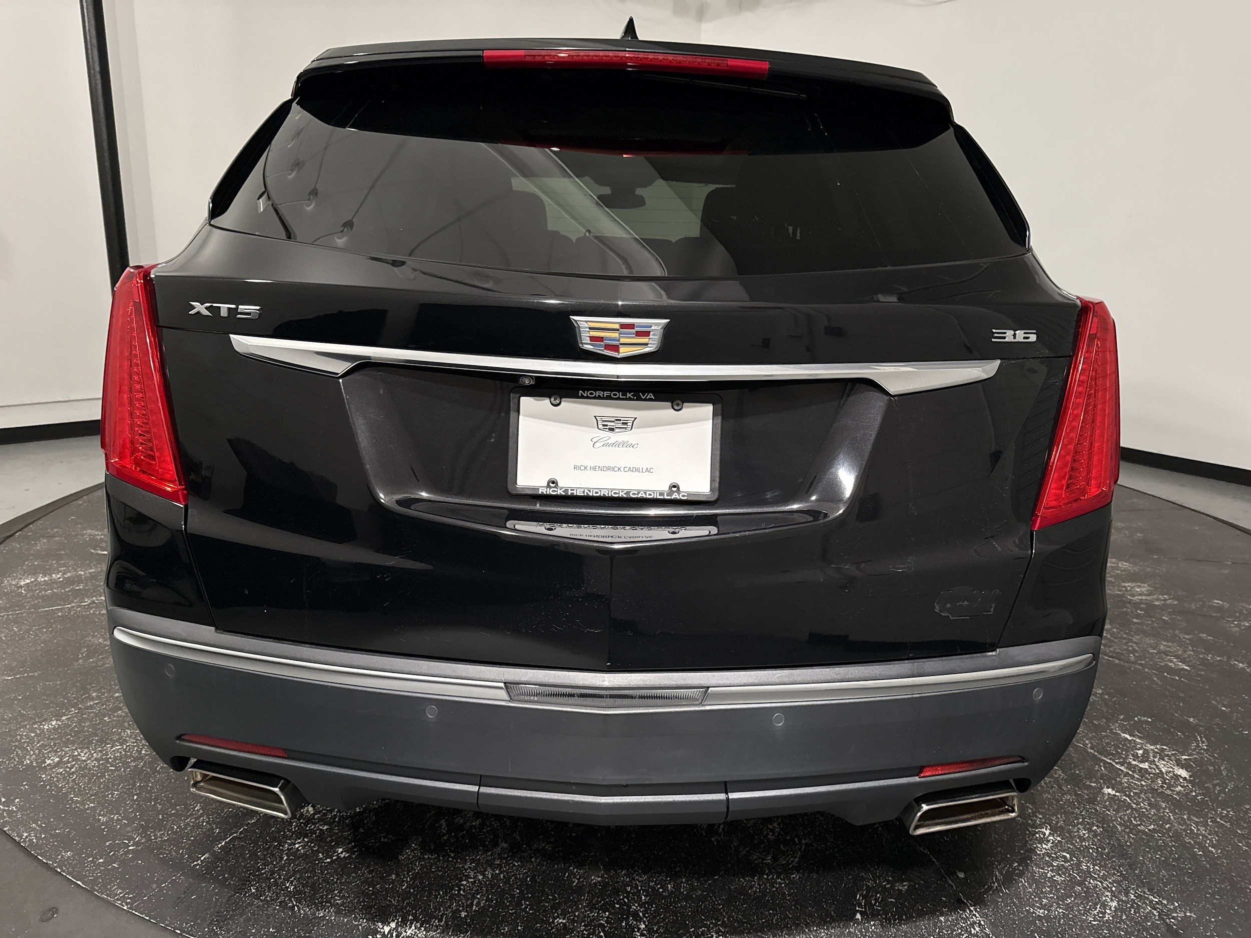 2018 CADILLAC XT5 Premium Luxury FWD photo 3