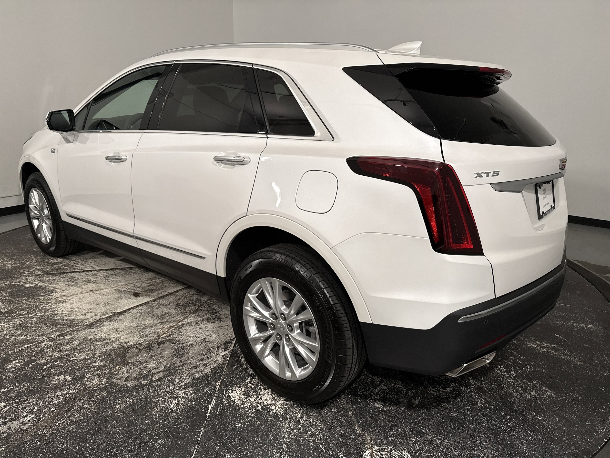 2024 CADILLAC XT5 FWD Luxury photo 6