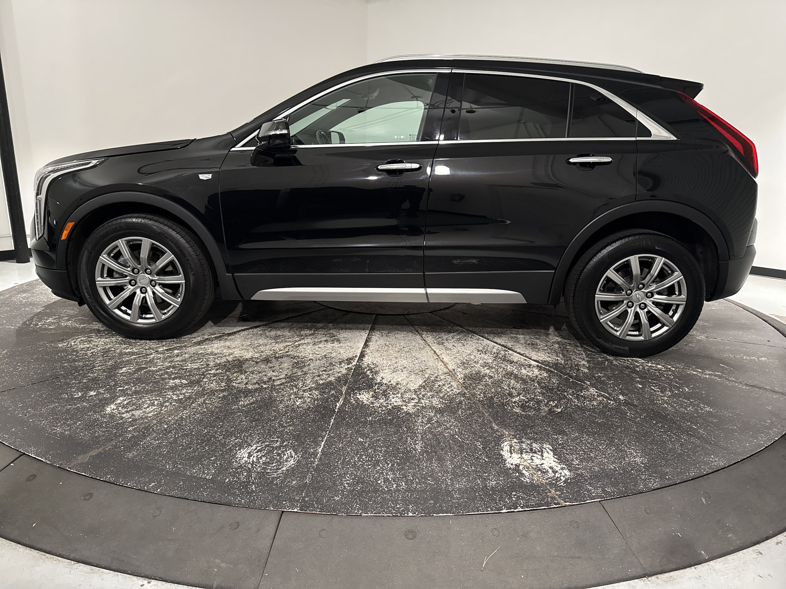 2023 CADILLAC XT4 AWD Premium Luxury photo 4