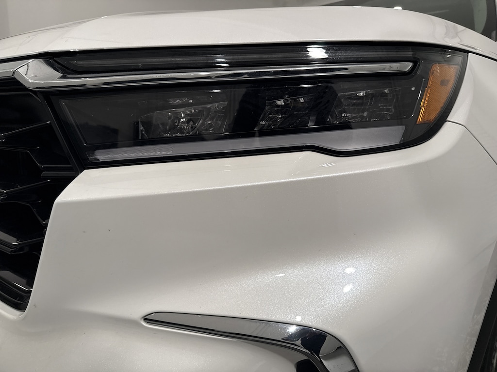 Used 2025 Honda Pilot Elite SUV