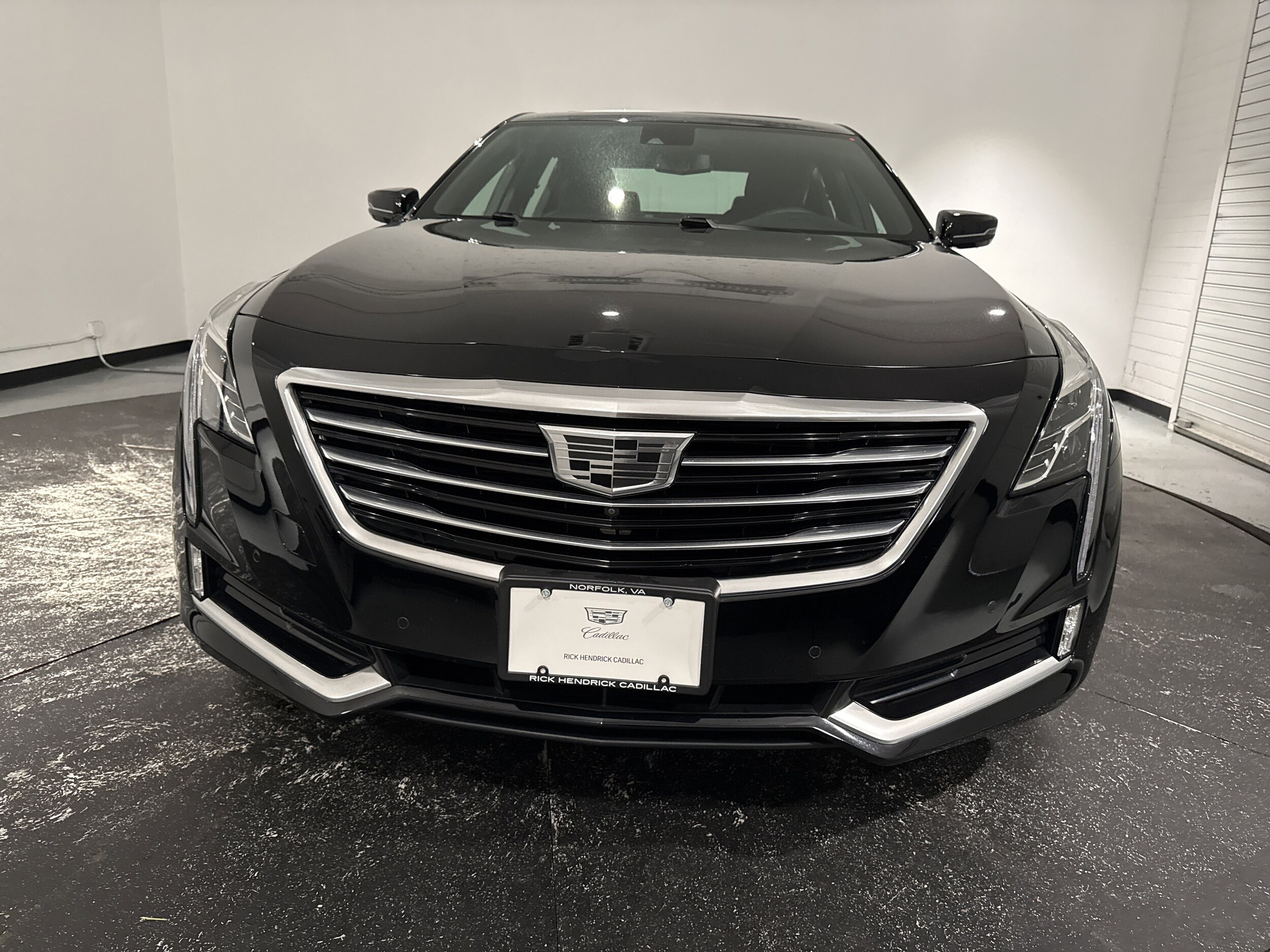2018 Cadillac CT6 Luxury photo 3