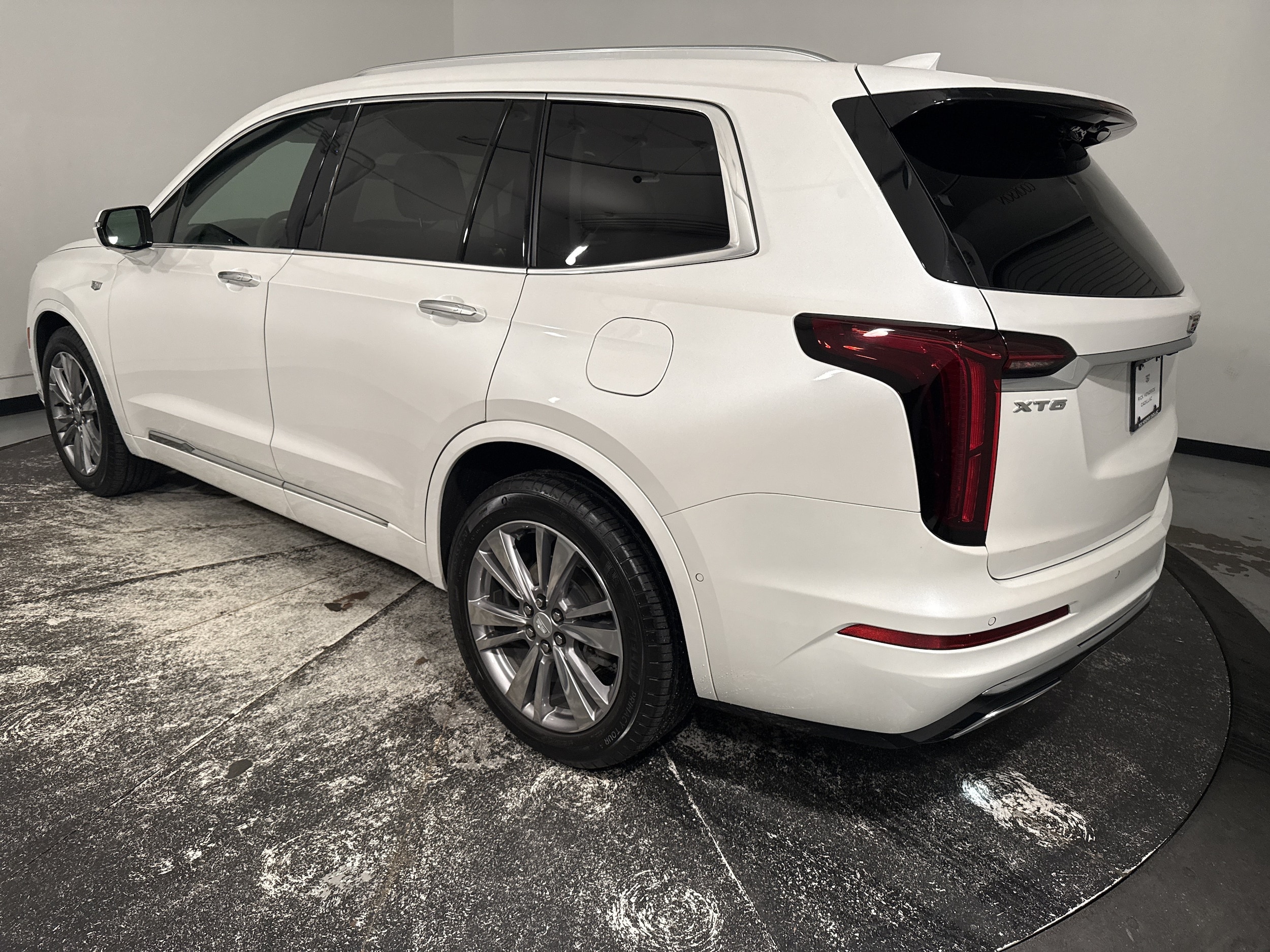 CADILLAC XT6 FWD Premium Luxury