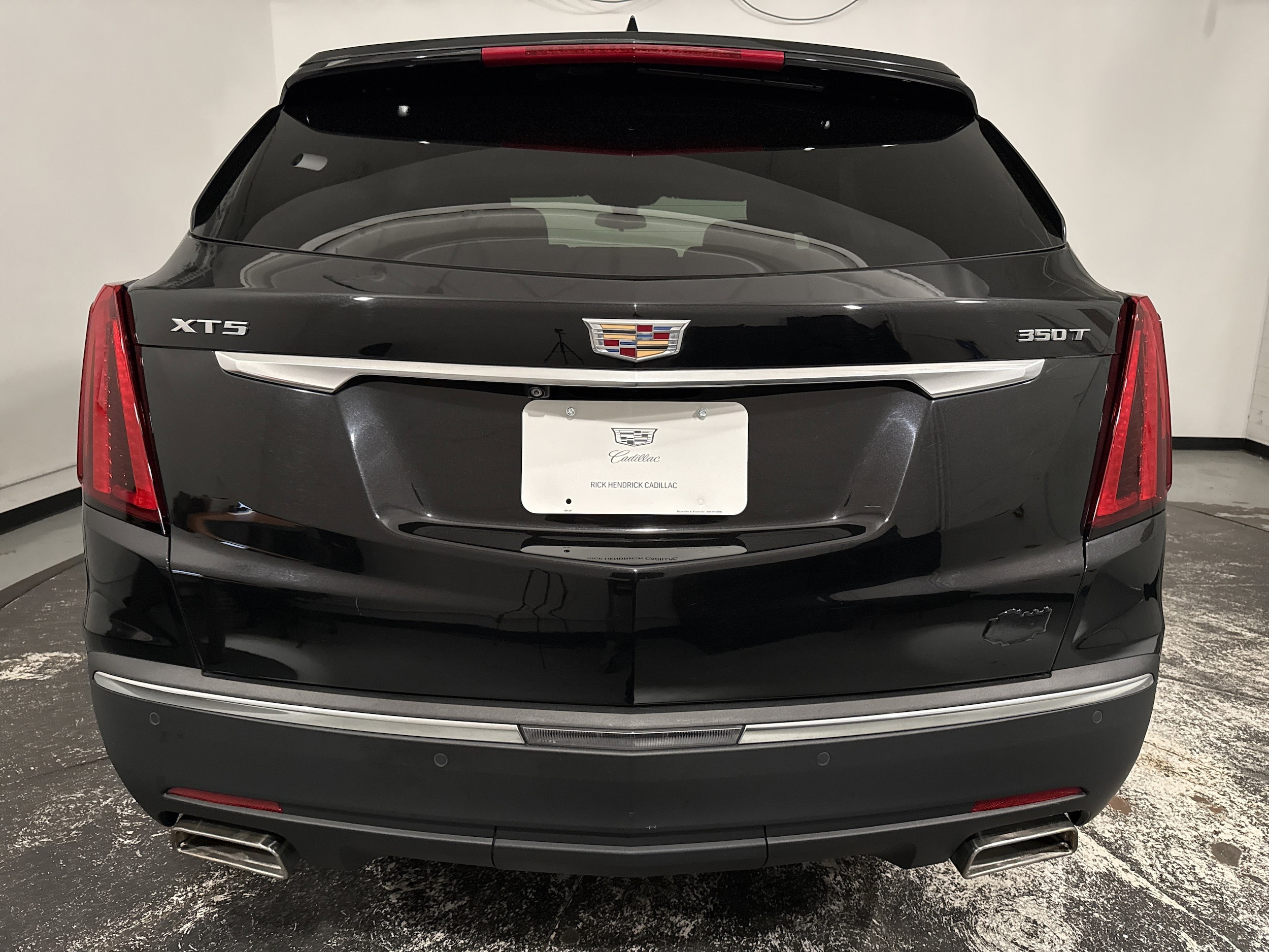 2022 CADILLAC XT5 FWD Luxury photo 3