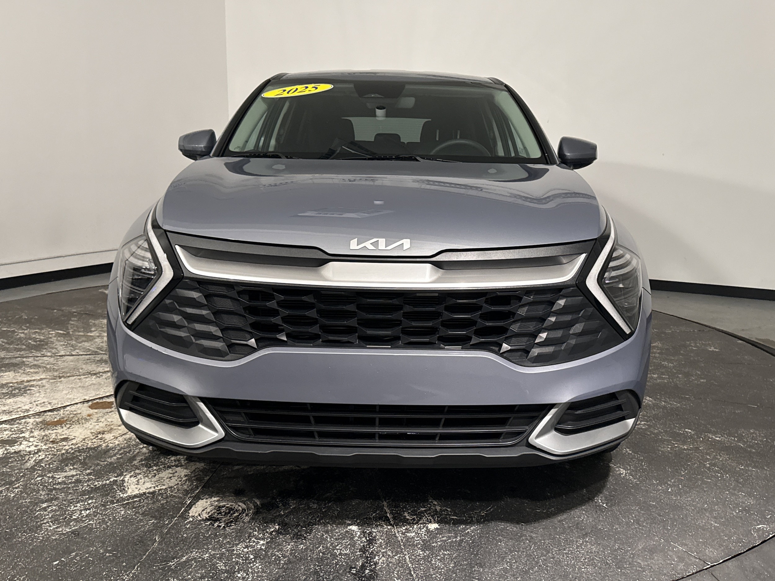 2025 Kia Sportage LX photo 2