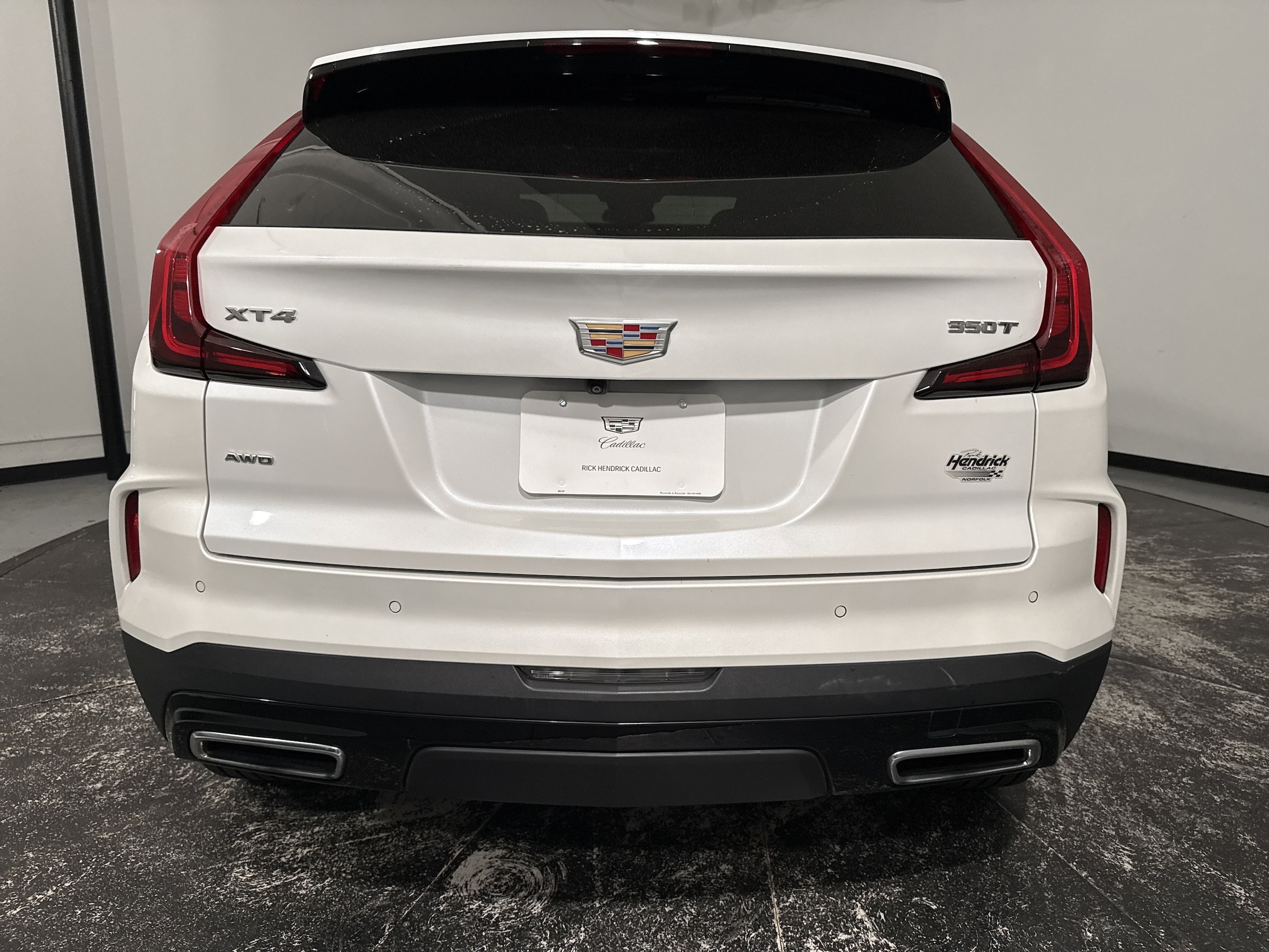 2024 CADILLAC XT4 AWD Premium Luxury photo 3