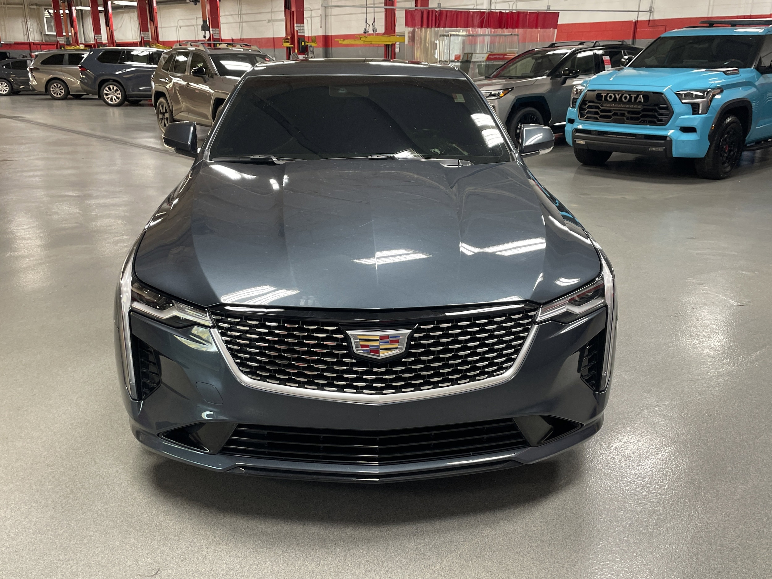 2021 CADILLAC CT4 Luxury photo 2