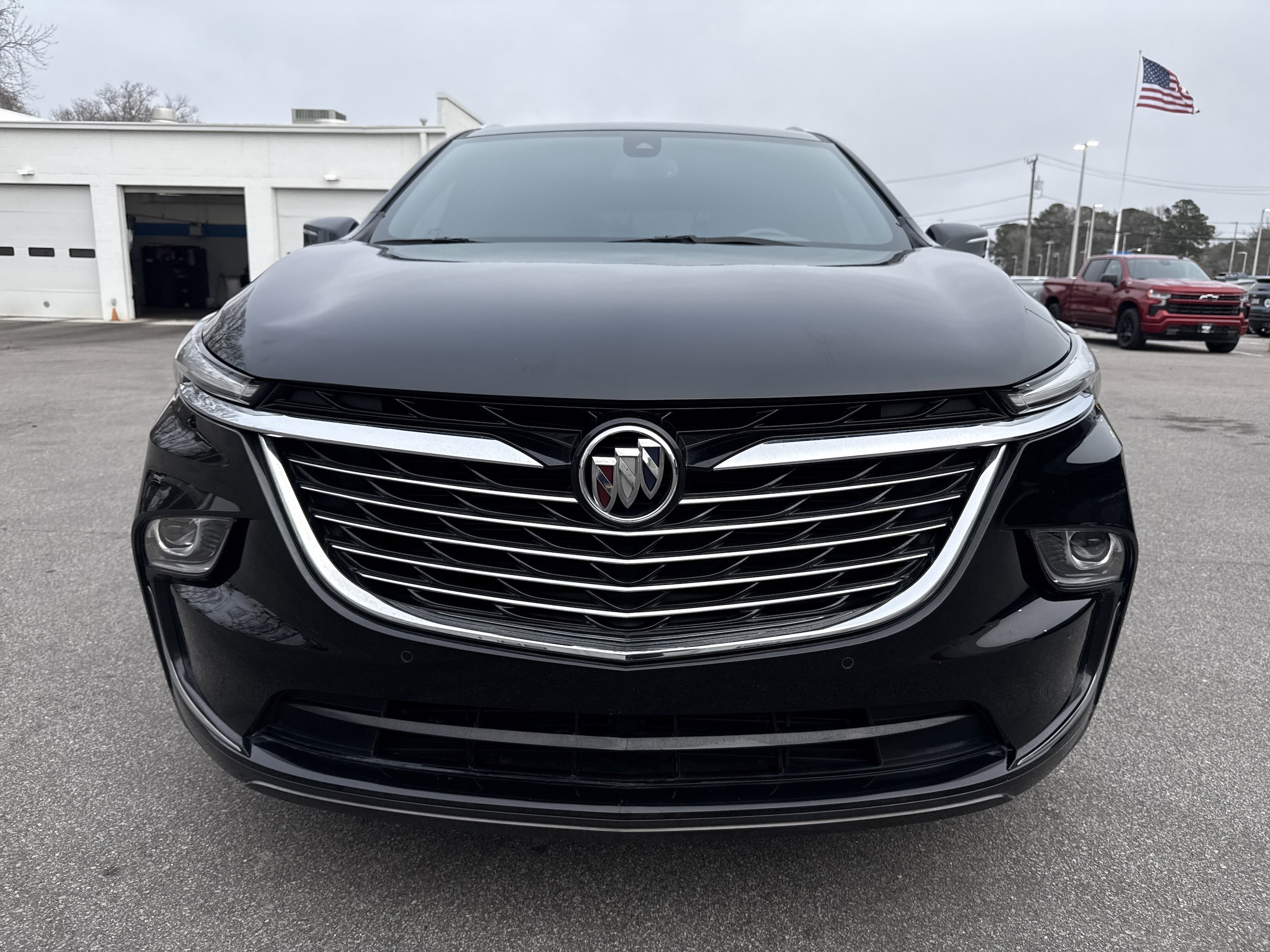 2022 Buick Enclave Essence photo 2