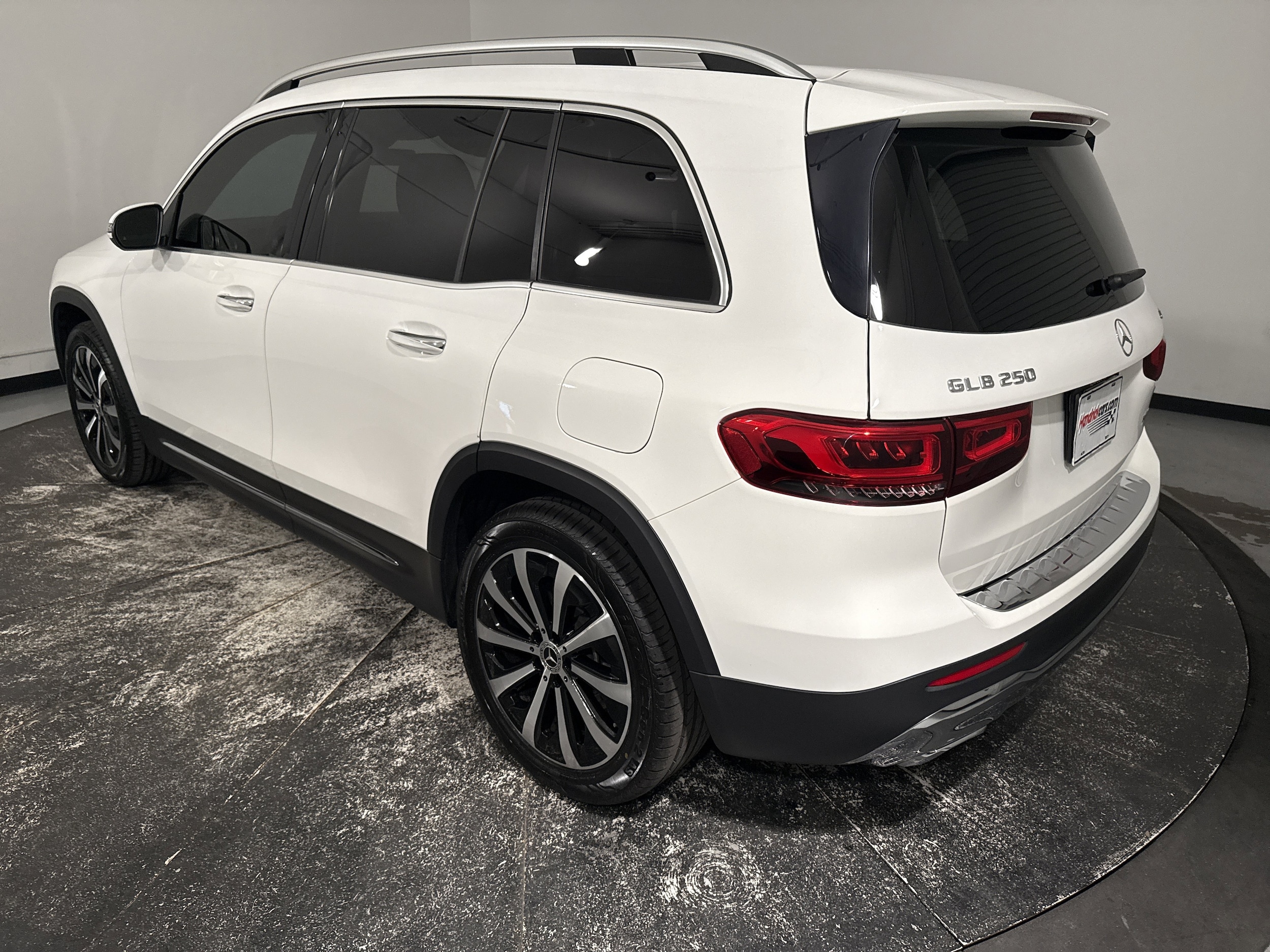 2021 Mercedes-Benz GLB 250 photo 6