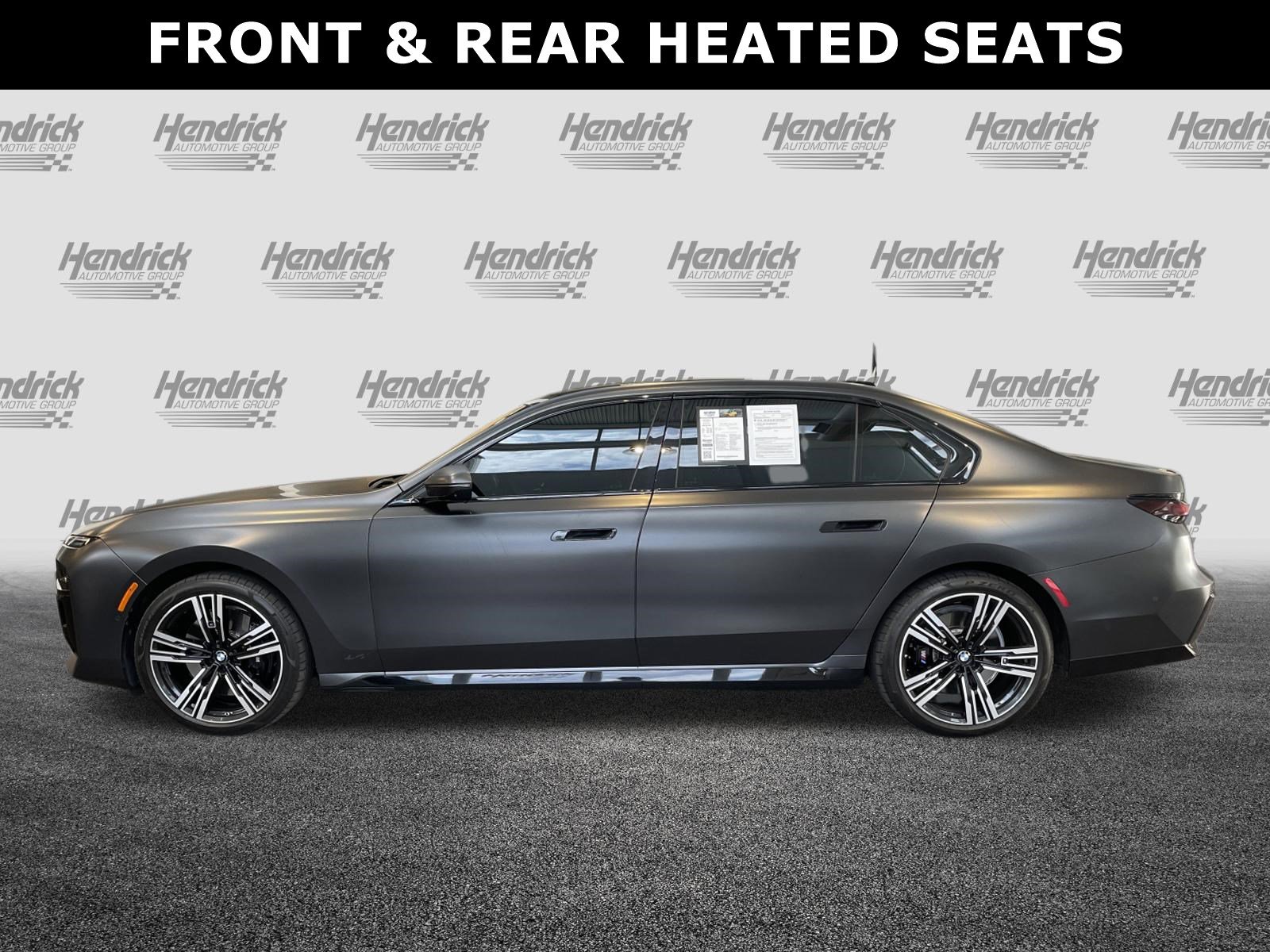 2023 BMW 7 Series 740i photo 5