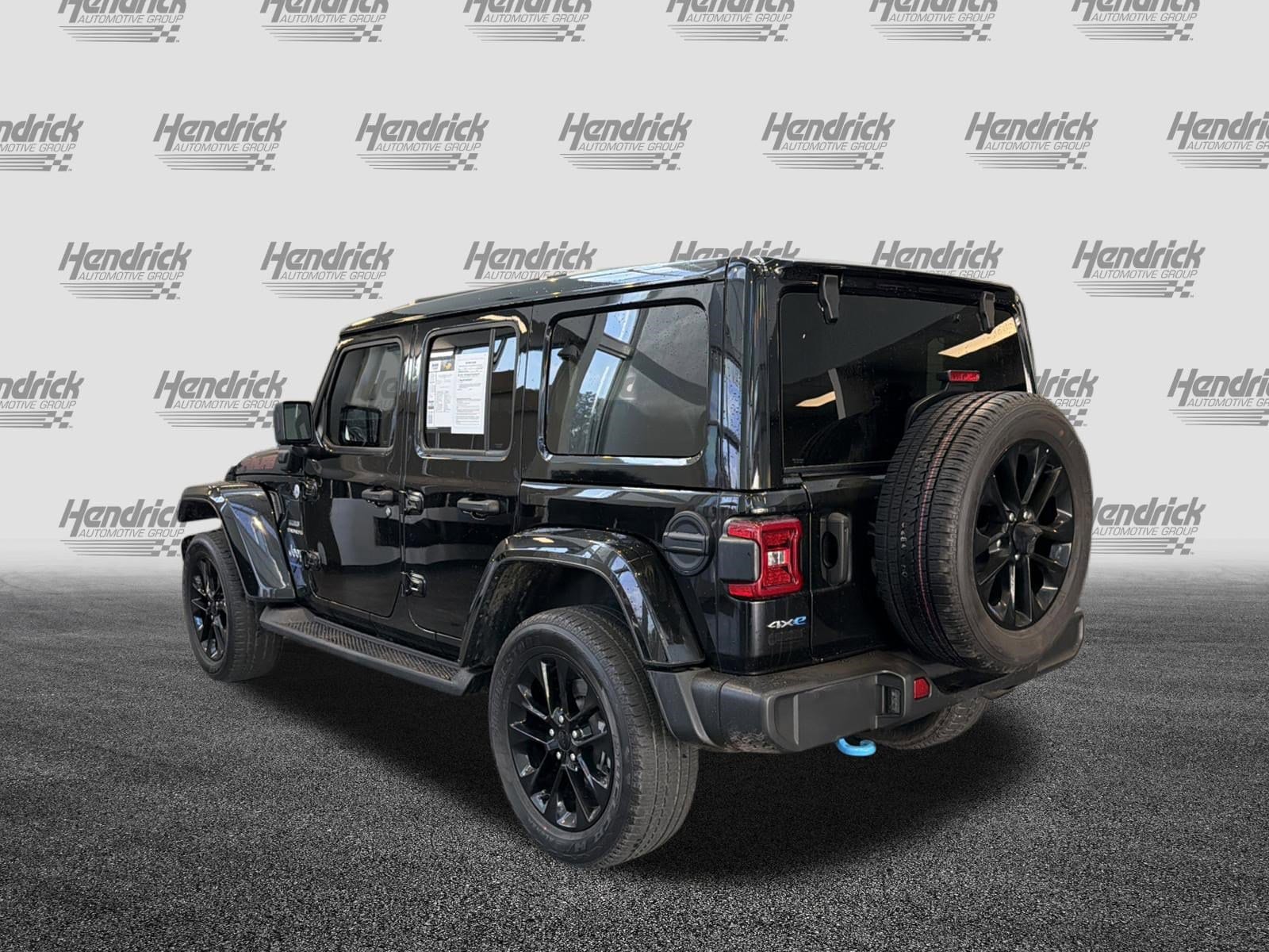 2023 Jeep Wrangler 4xe Sahara photo 3