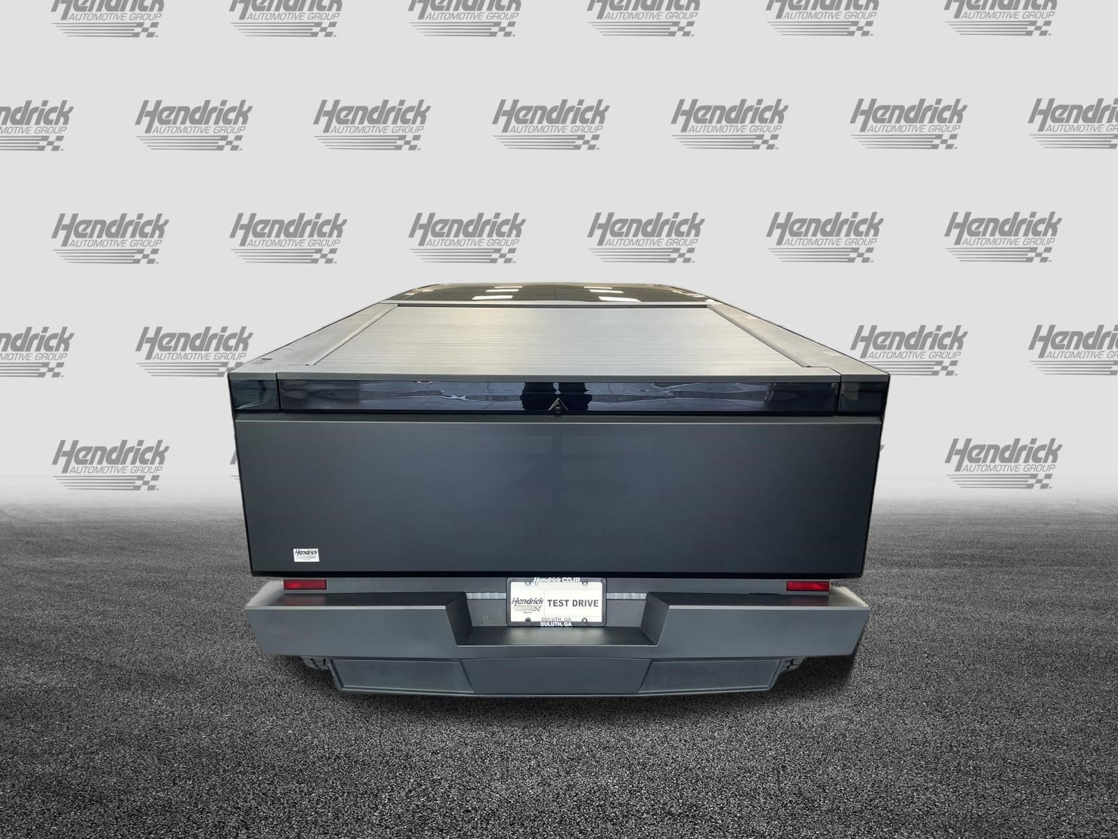 2025 Tesla Cybertruck photo 3